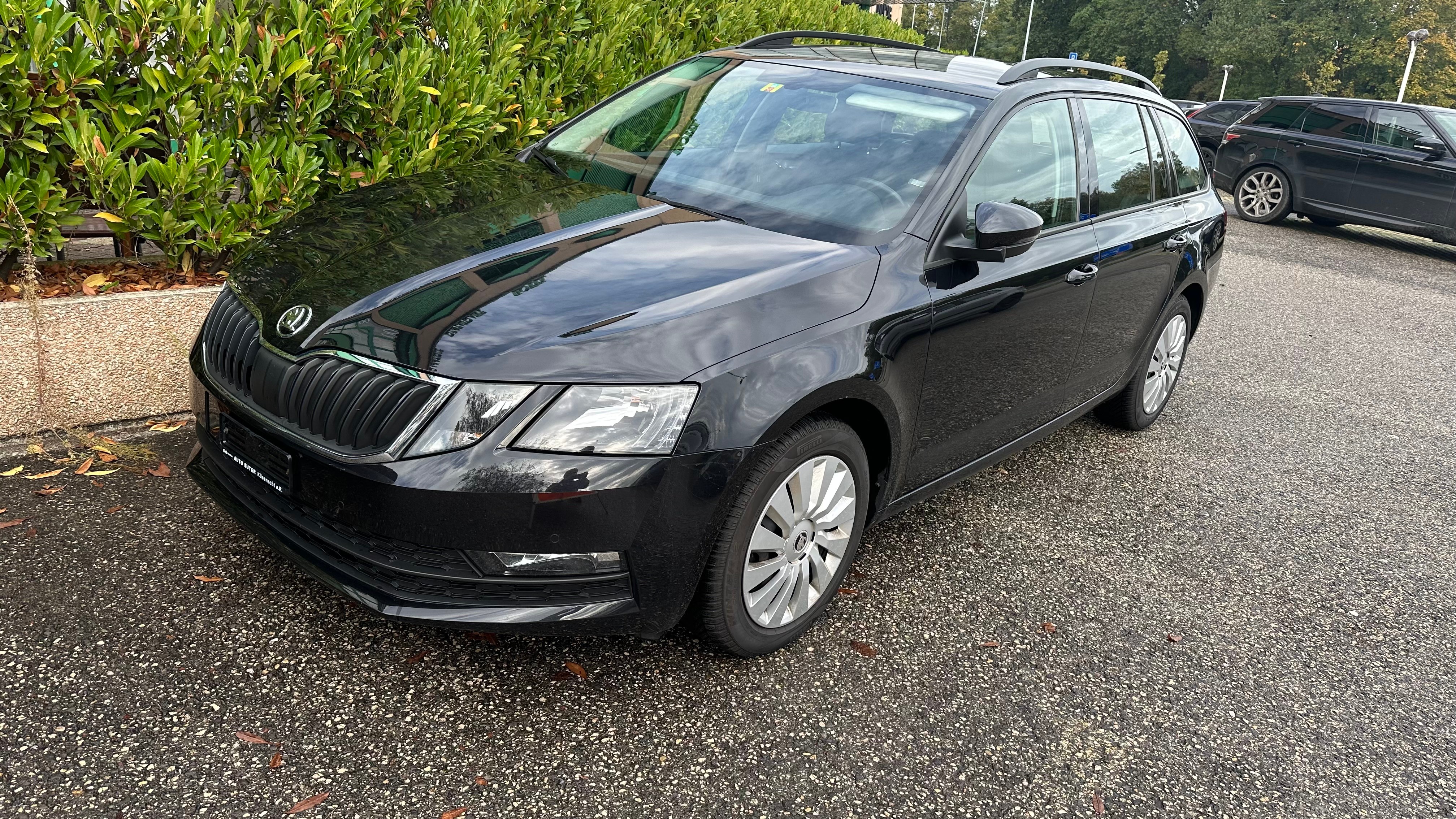 SKODA Octavia Combi 1.6 TDI Ambition DSG