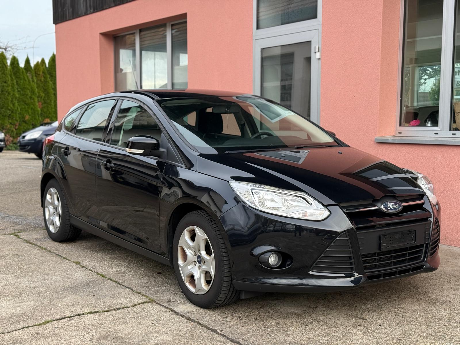 FORD Focus 1.6i VCT Carving