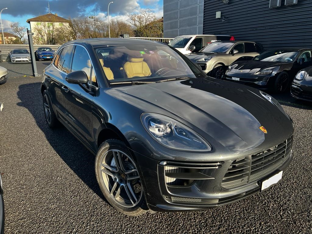 PORSCHE Macan Turbo PDK