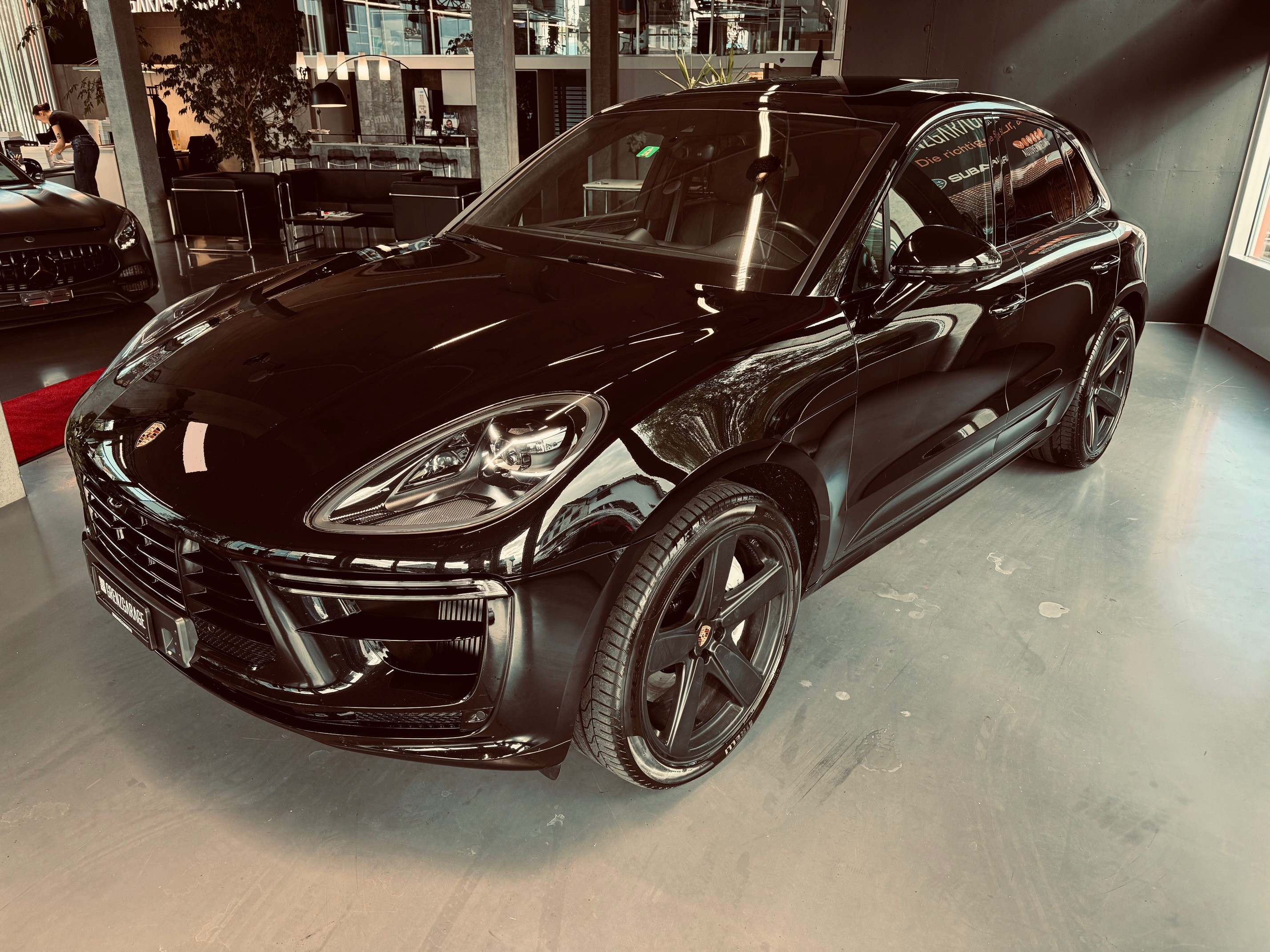 PORSCHE Macan Turbo PDK