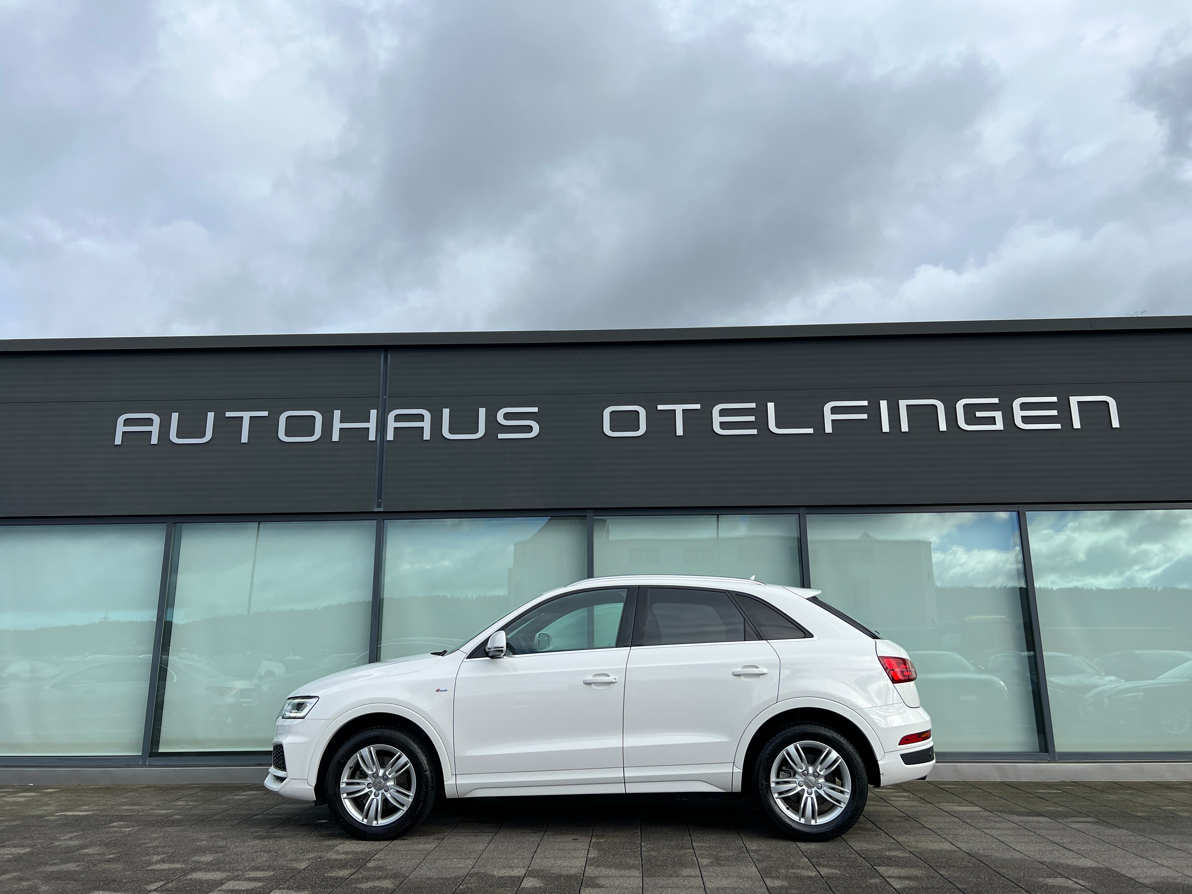 AUDI Q3 1.4 TFSI sport S-tronic