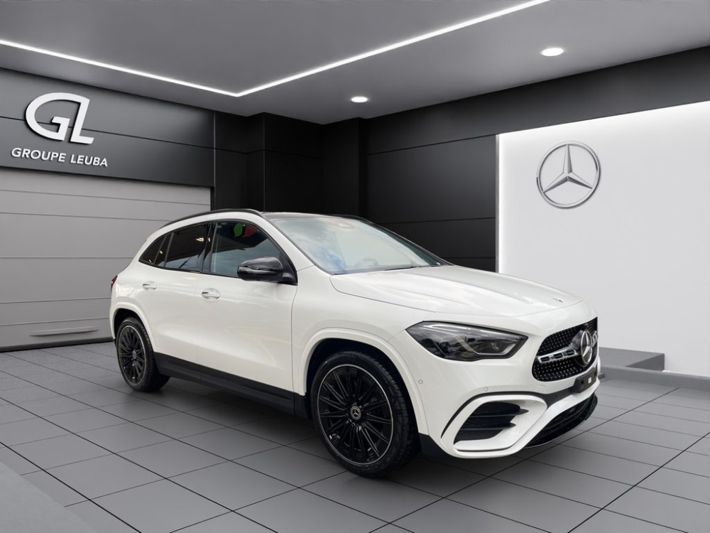 MERCEDES-BENZ GLA 200 4Matic AMG Line 8G-DCT