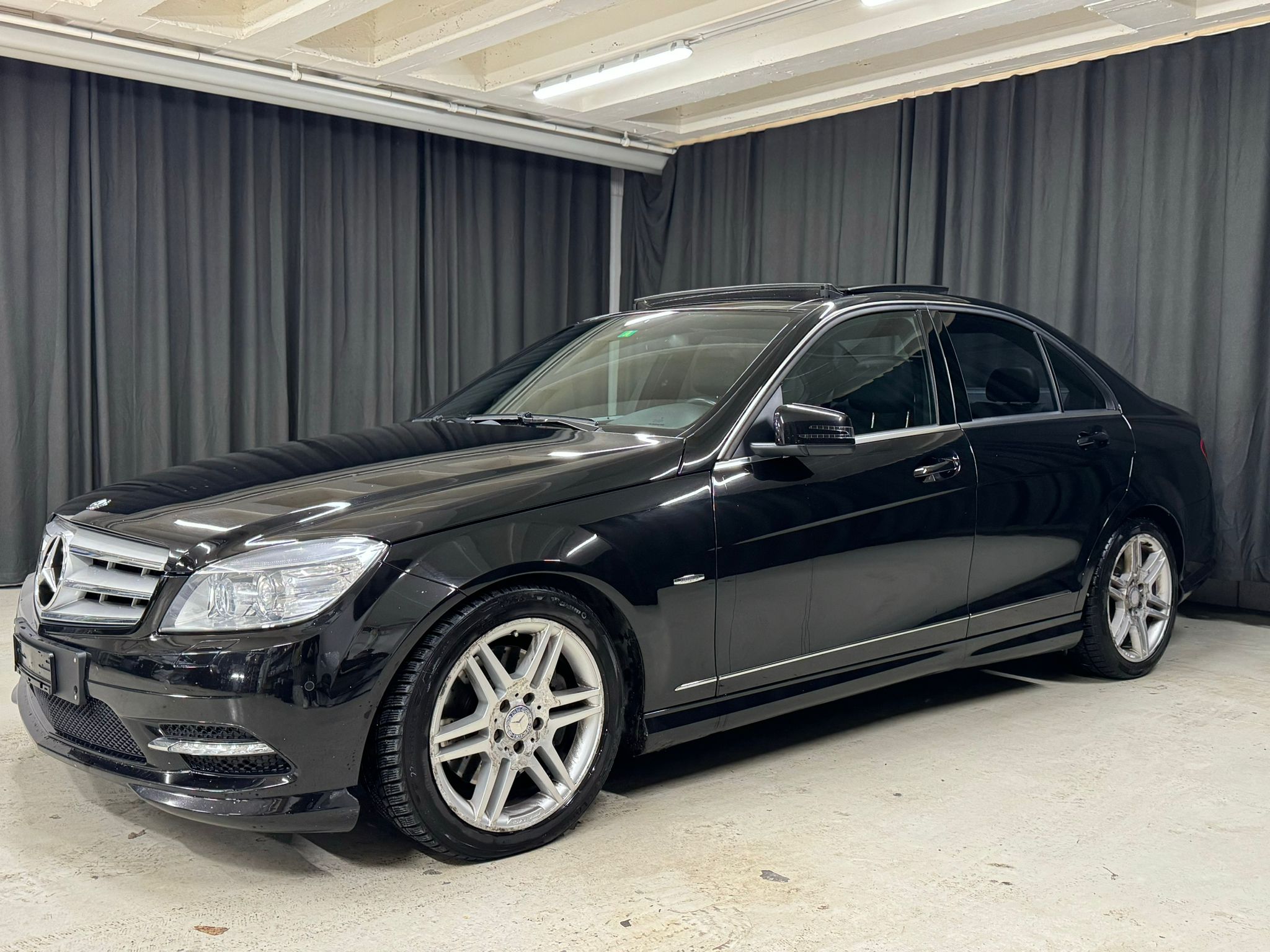 MERCEDES-BENZ C 300 AMG LINE