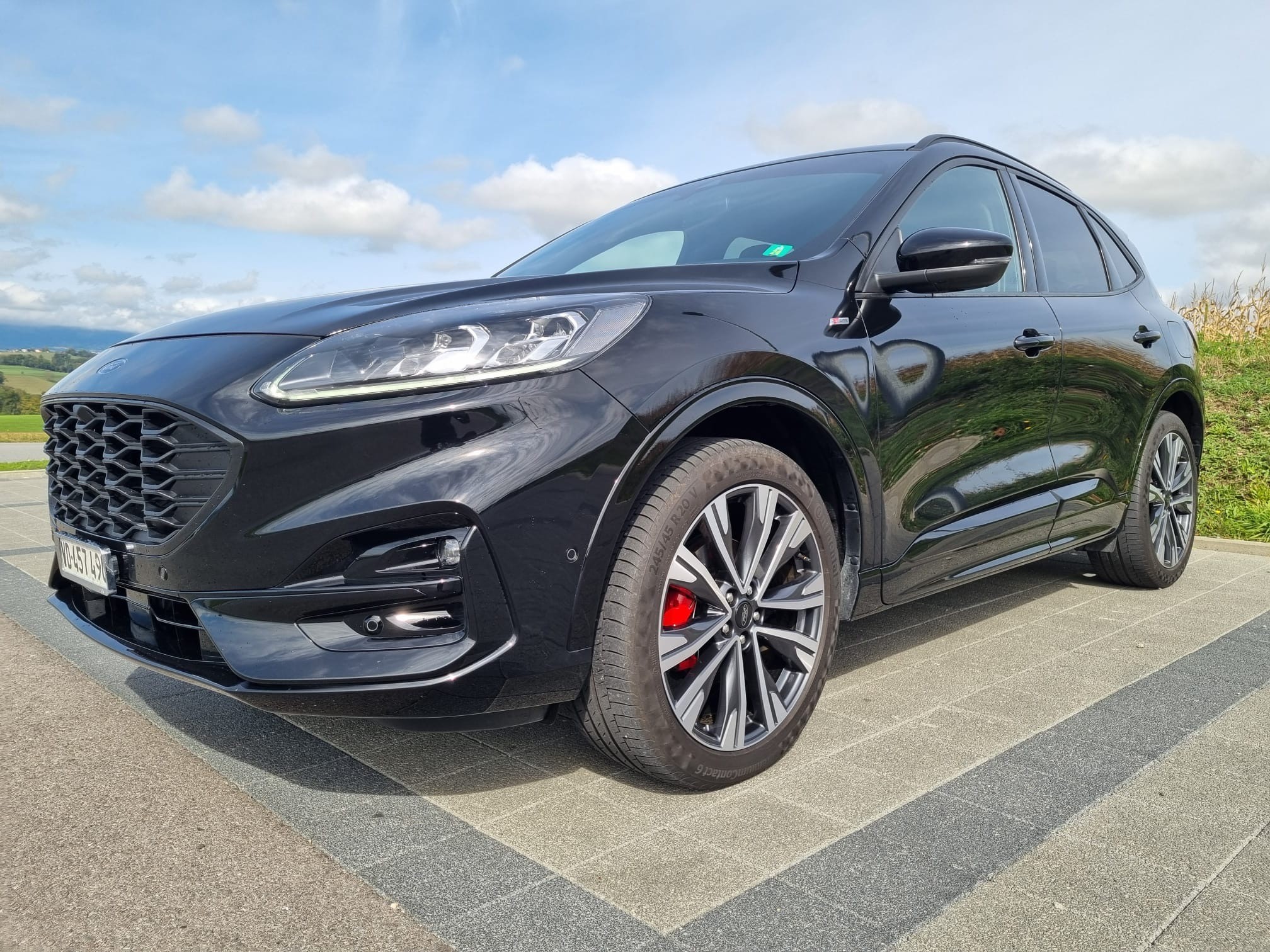 FORD Kuga 2.5 FHEV ST-Line X 4WD