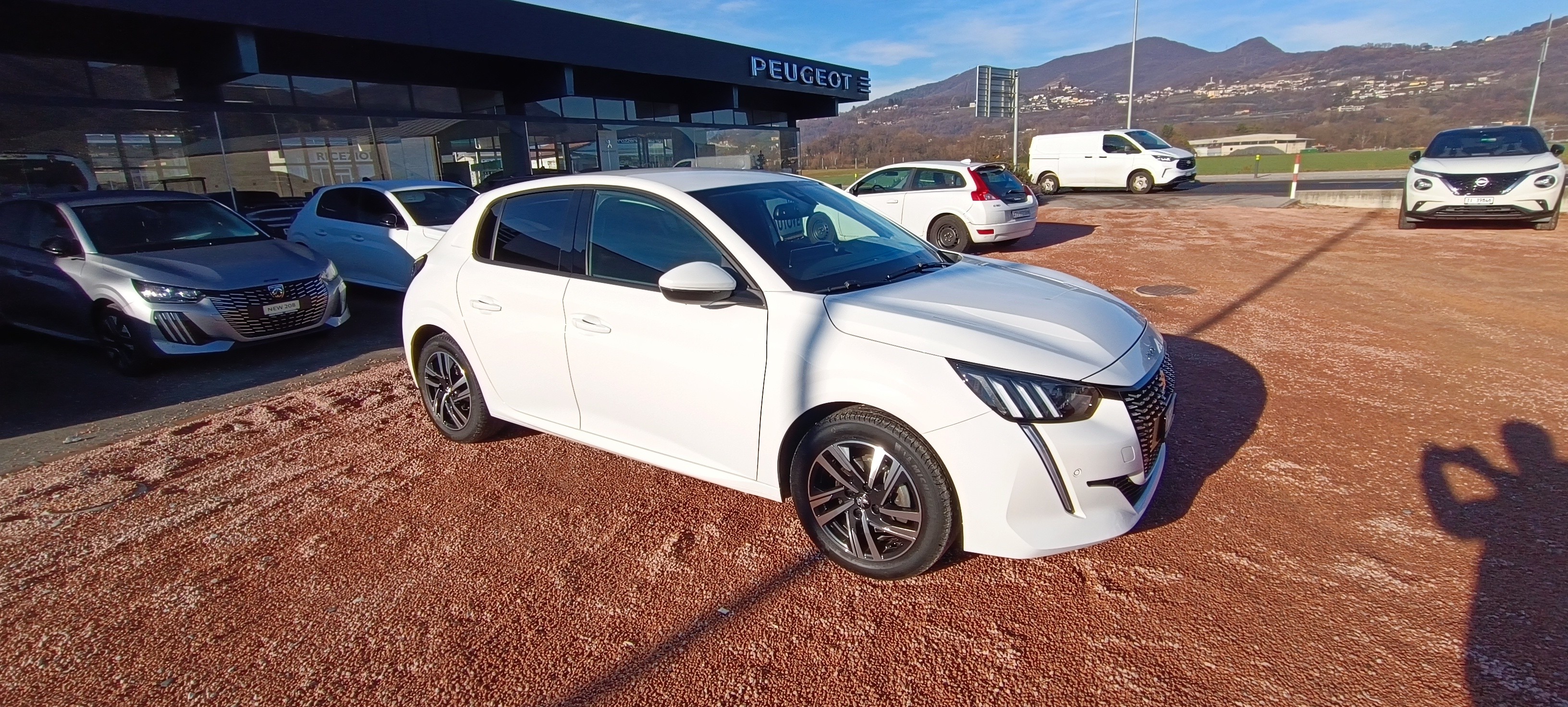 PEUGEOT 208 1.2 PureTech Allure