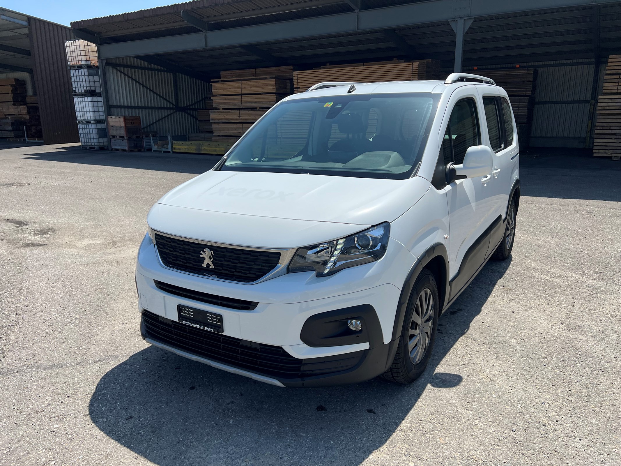 PEUGEOT Rifter 1.5 BlueHDi Allure EAT8