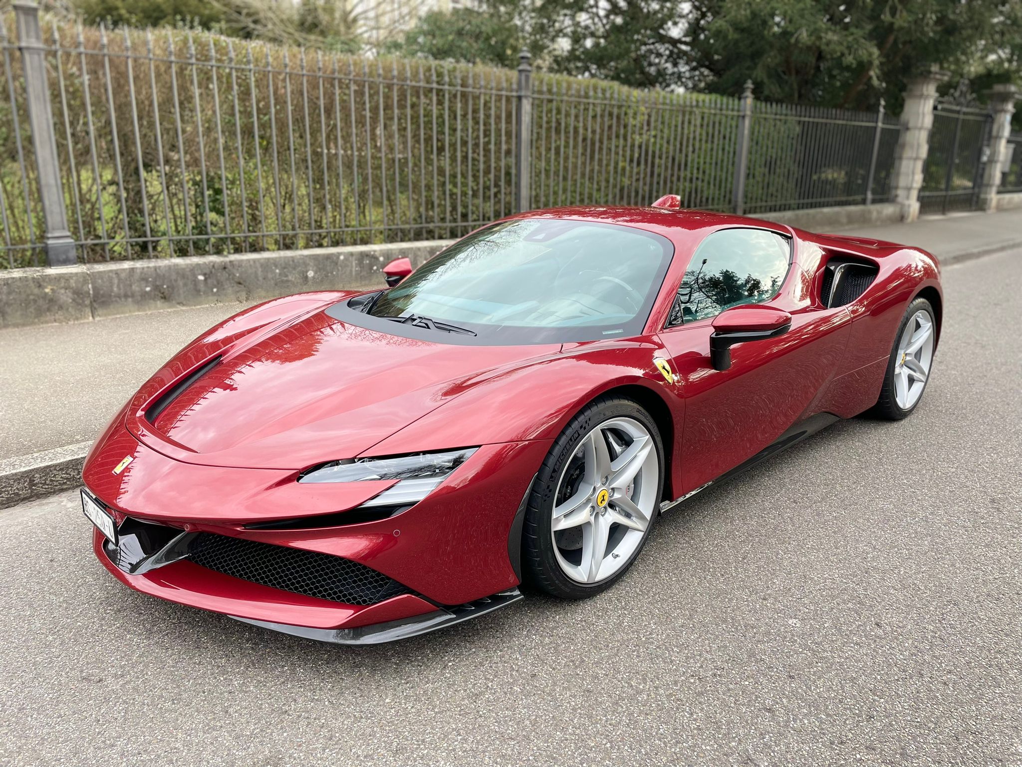 FERRARI SF90 Stradale