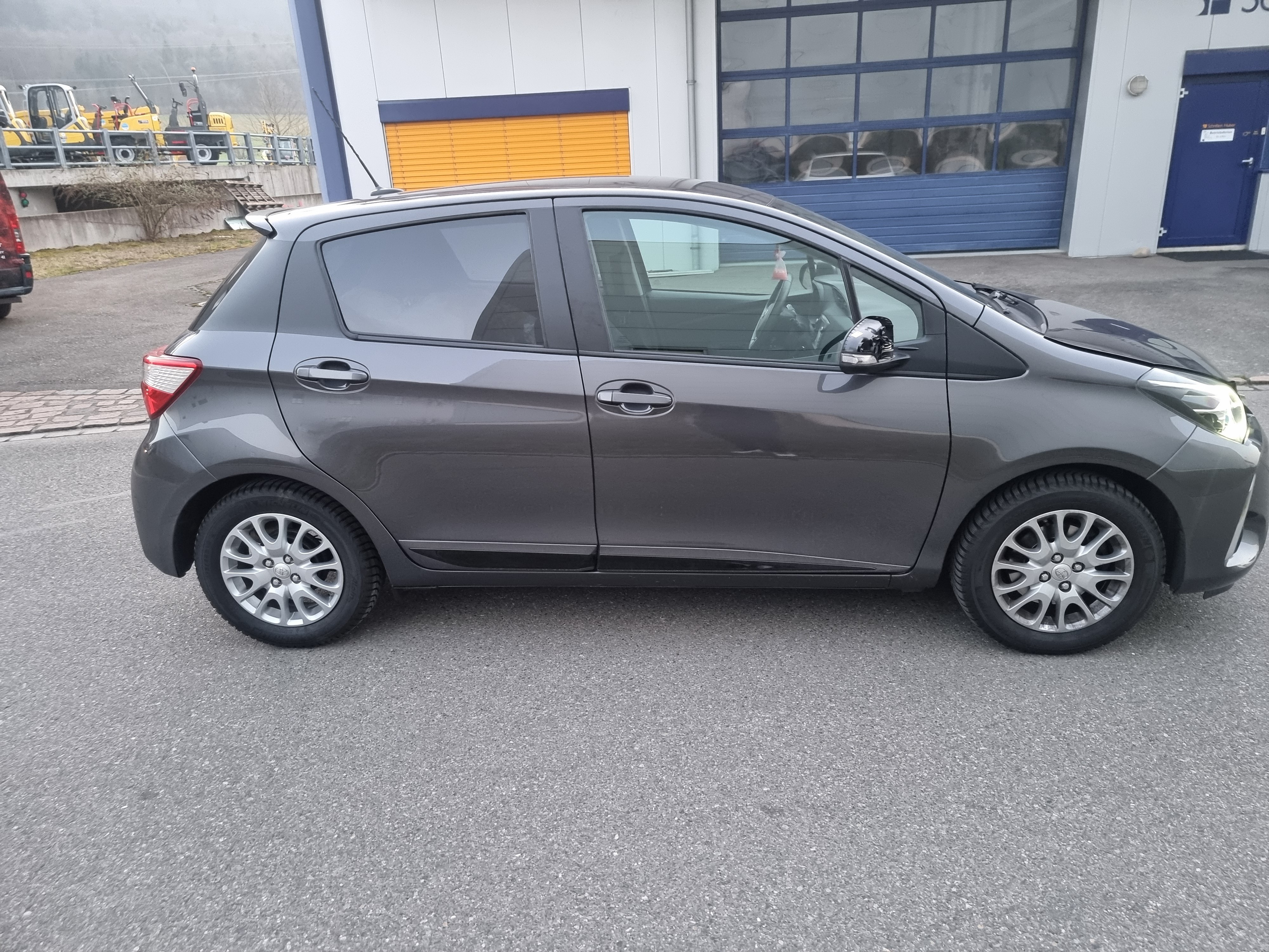 TOYOTA Yaris 1.5 Comfort