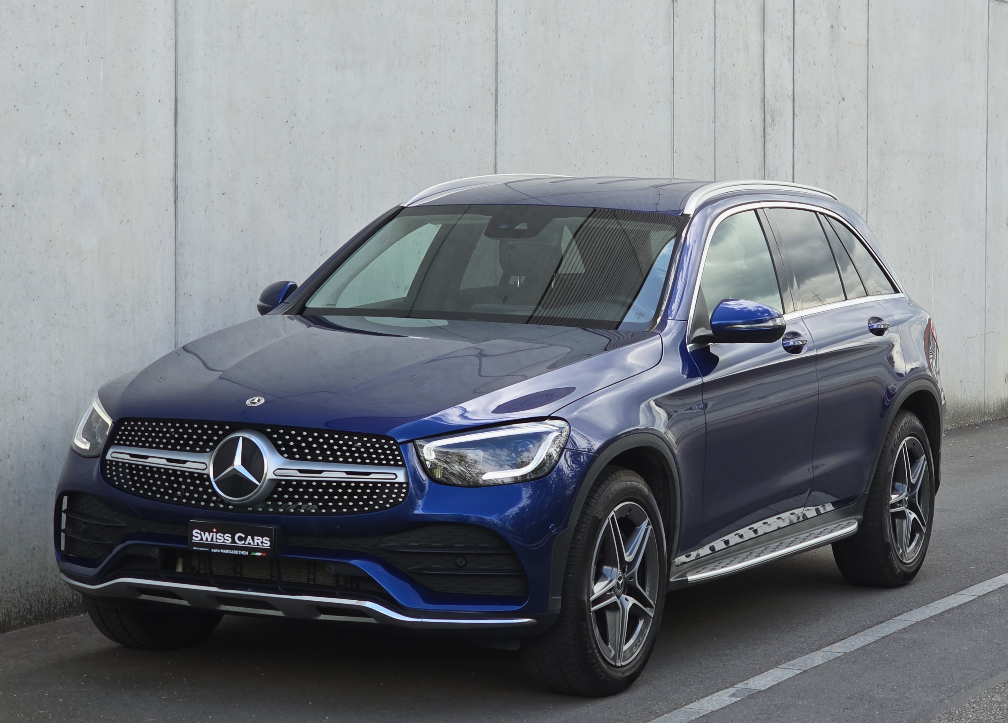 MERCEDES-BENZ GLC 200 AMG Line 4Matic 9G-Tronic