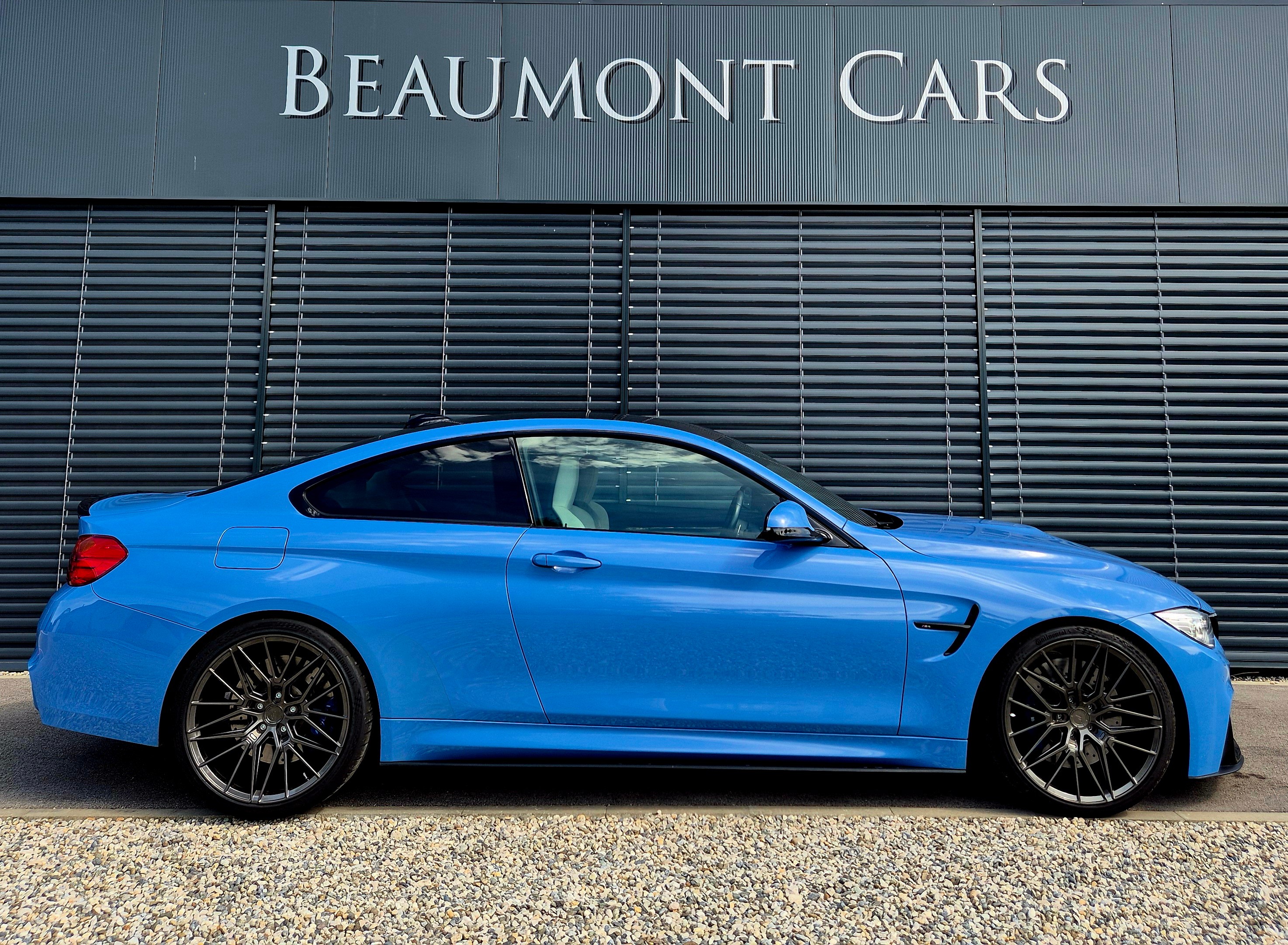 BMW M4 Coupé DKG