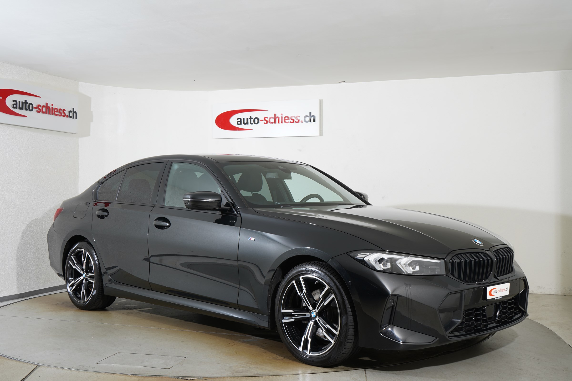 BMW 320 d xDrive 48V Steptronic M Sport