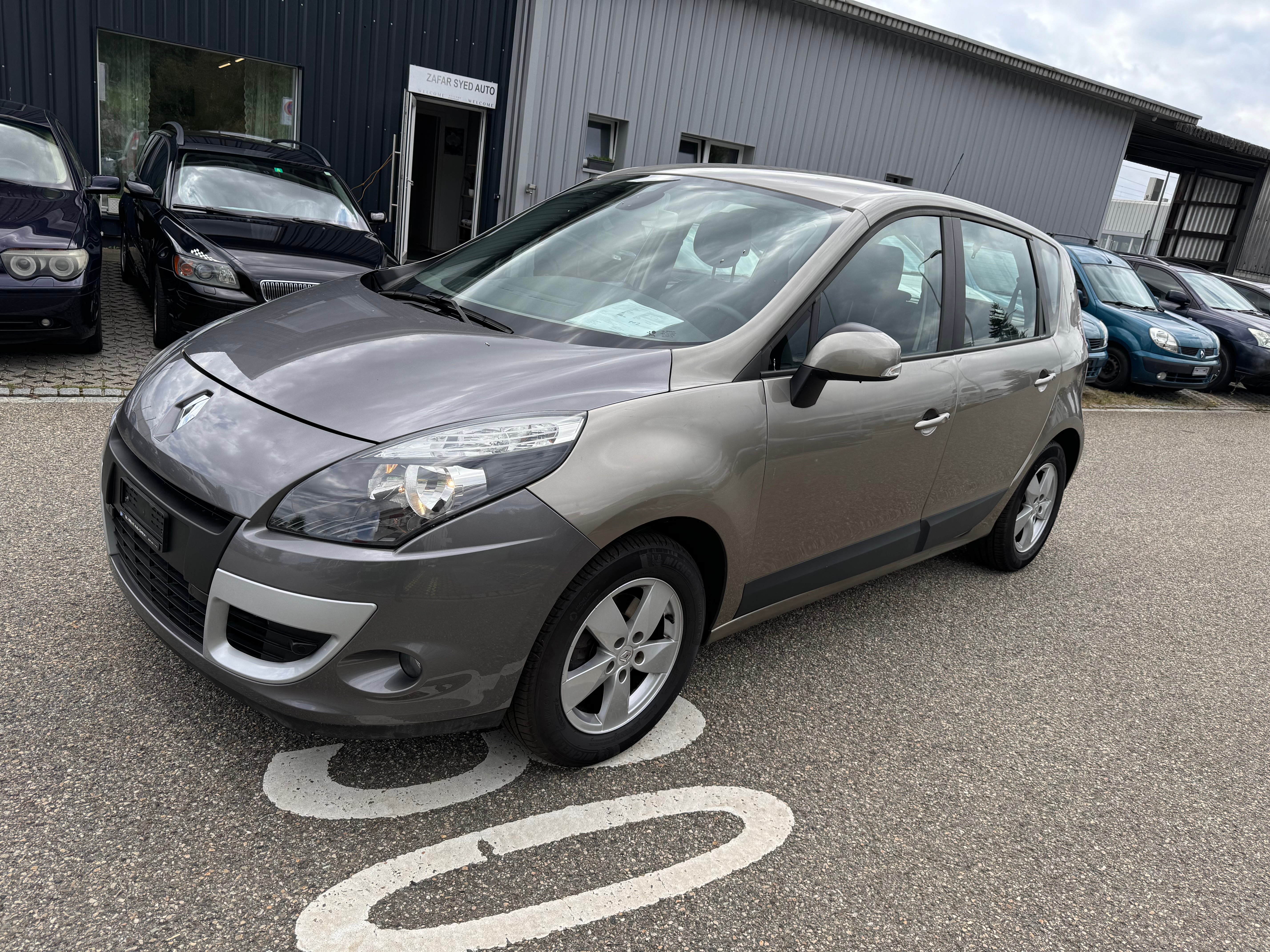 RENAULT Scénic 2.0 16V Expression X-Tronic CVT