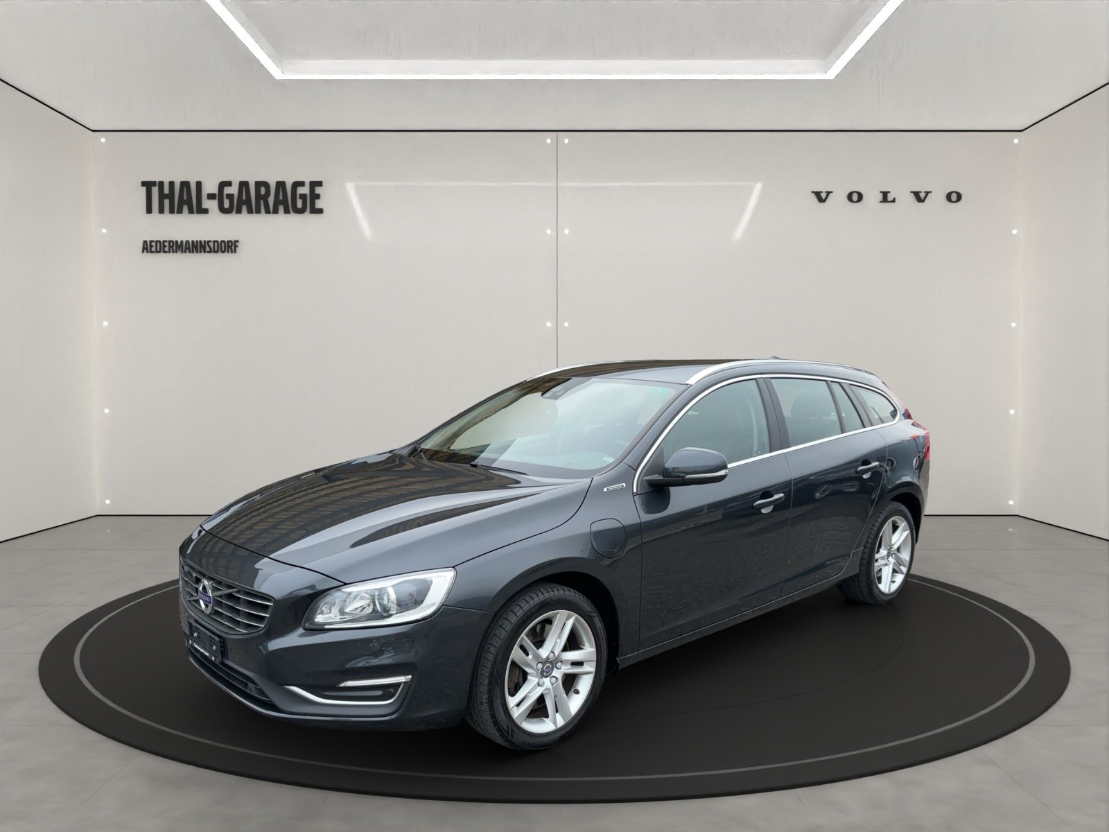 VOLVO V60 2.4 D6 TE Summum Pl.Hyb.