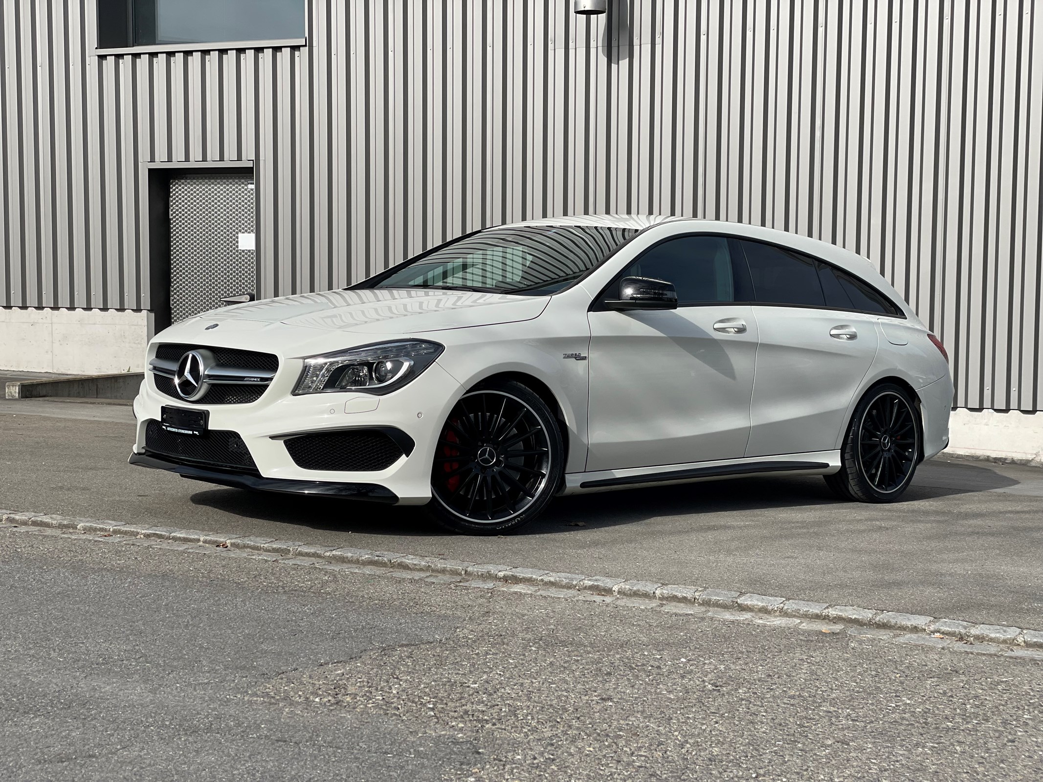 MERCEDES-BENZ CLA Shooting Brake 45 AMG 4Matic Speedshift