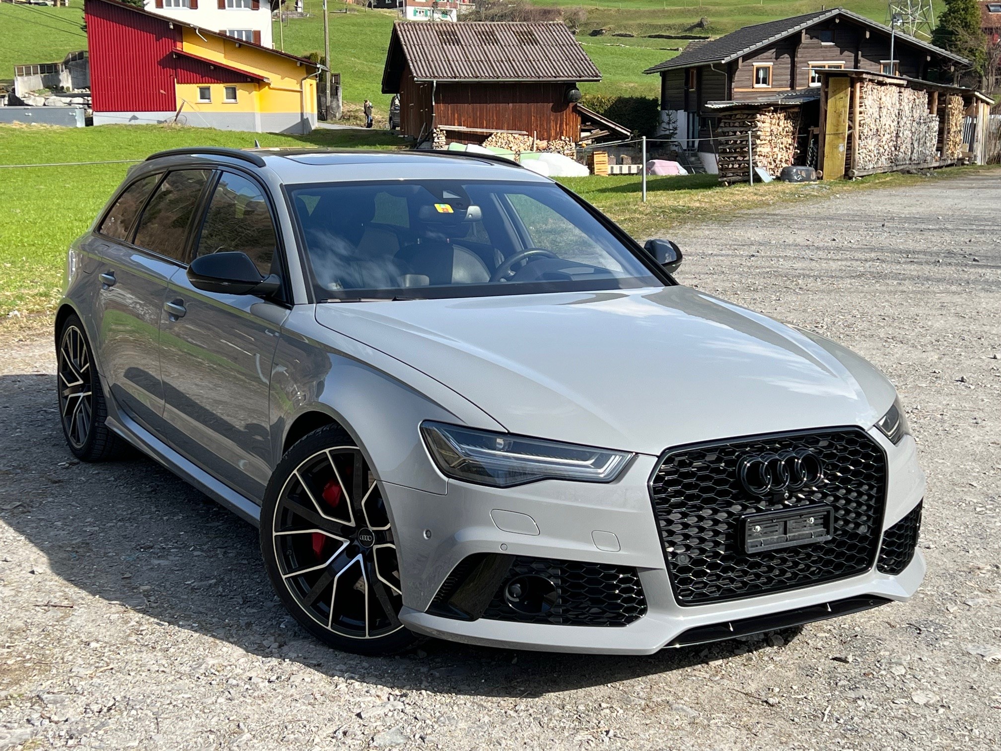 AUDI RS6 Performance Avant 4.0 TFSI V8 quattro Tiptronic