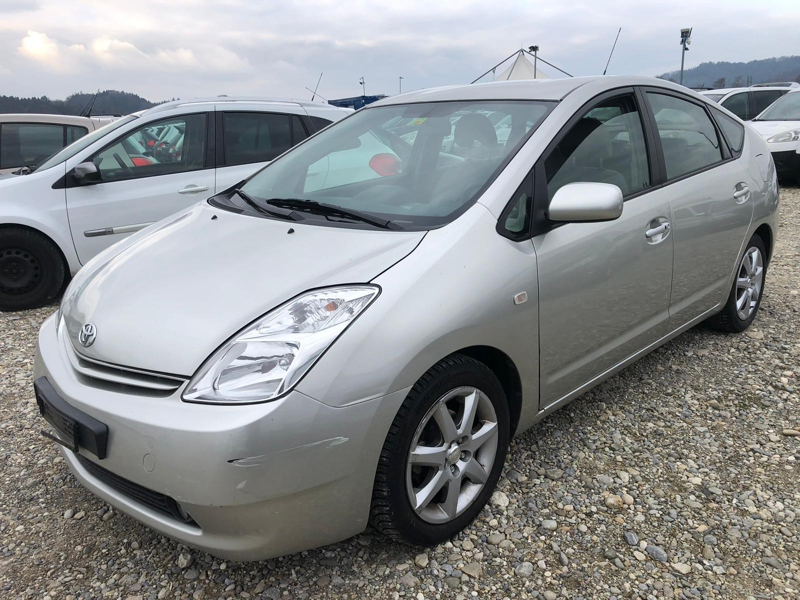 TOYOTA Prius 1.5 16V Hybrid