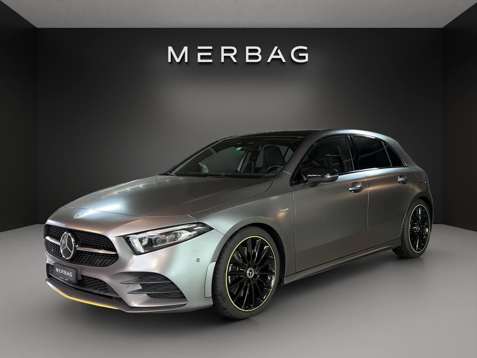 MERCEDES-BENZ A 250 AMG Line 4Matic