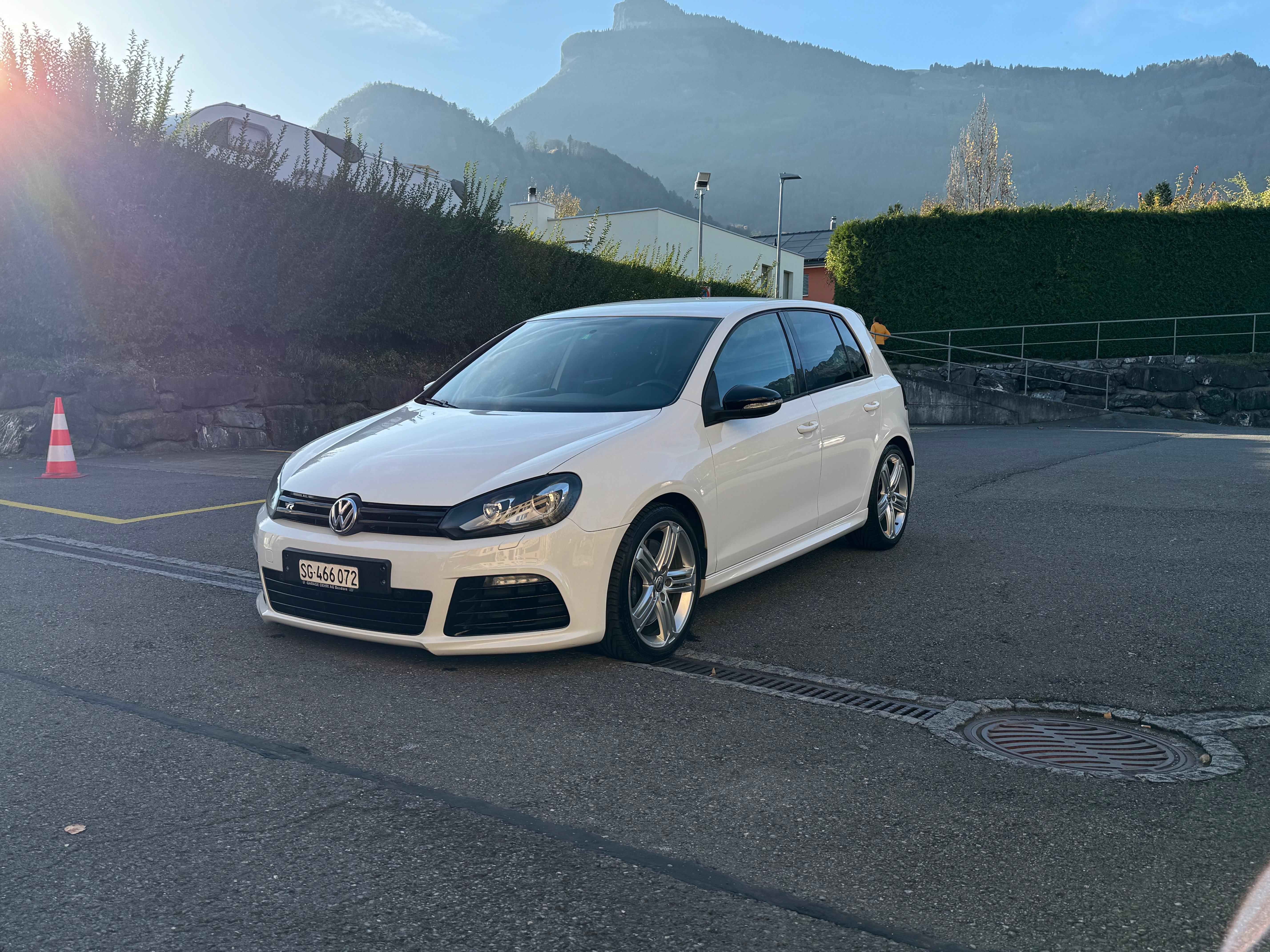 VW Golf 2.0 TSI R 4Motion