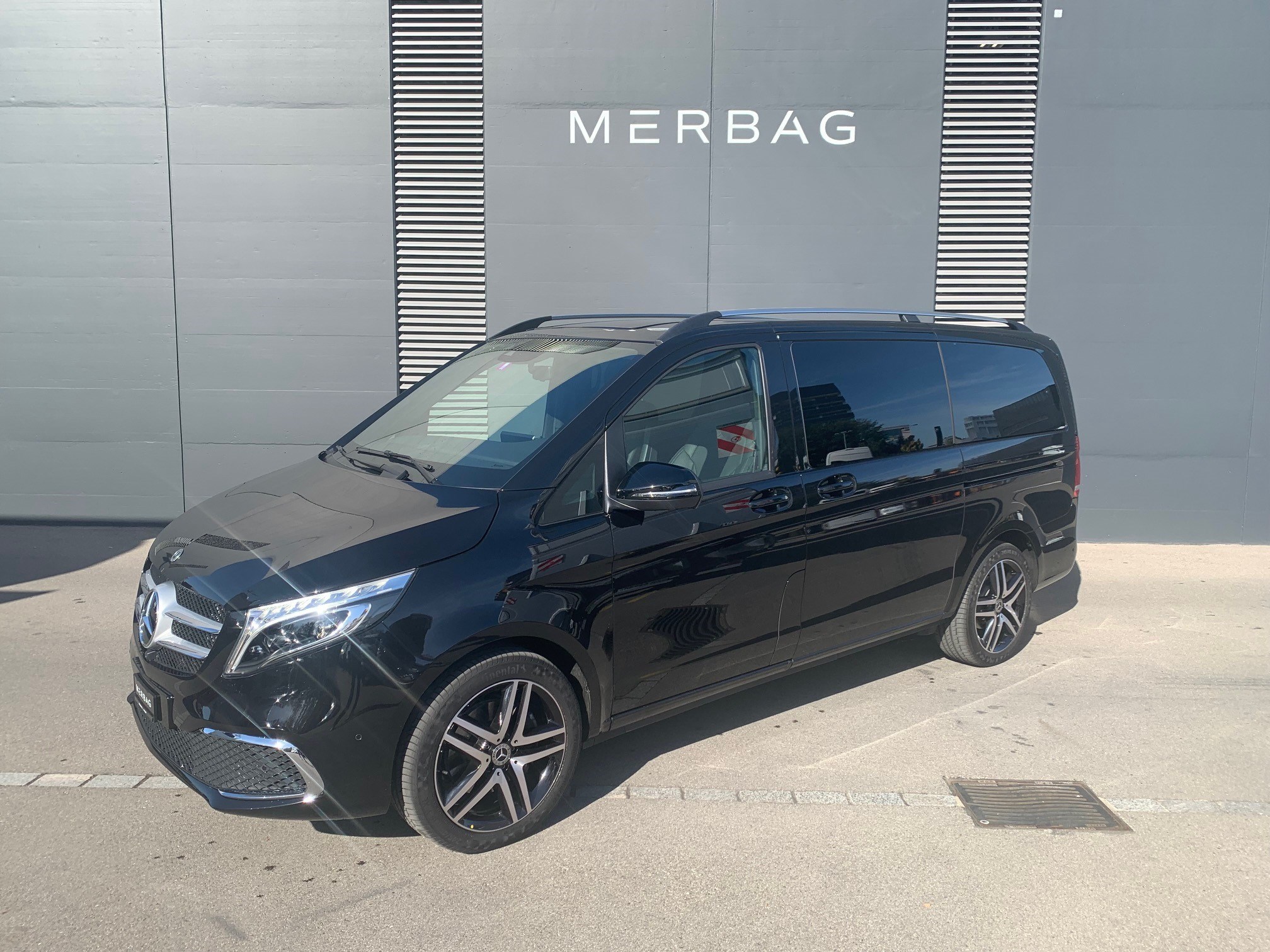 MERCEDES-BENZ V 300 d lang Swiss Edition 4Matic 9G-Tronic