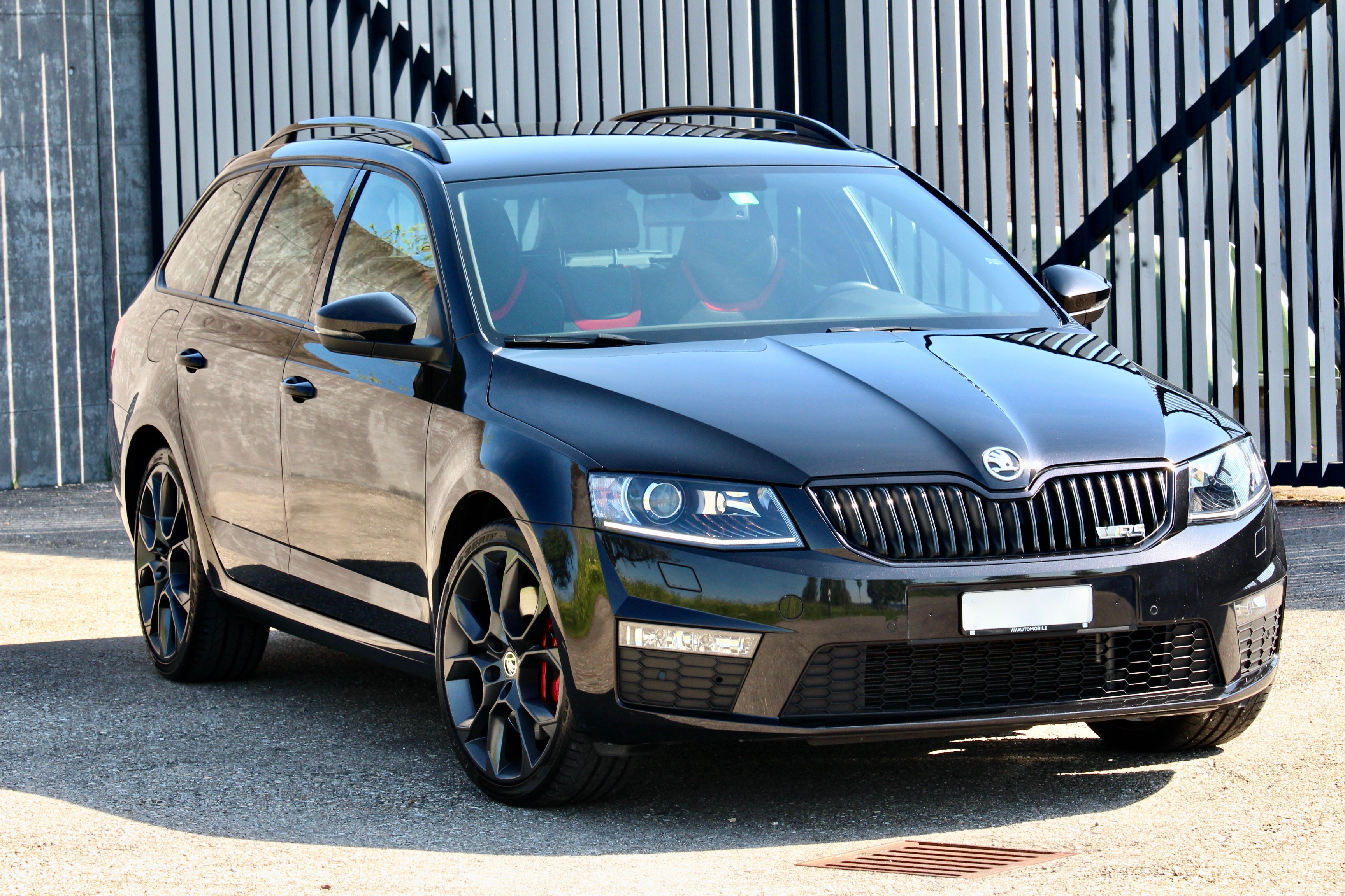 SKODA Octavia Combi 2.0 TSI RS DSG 230PS *Black Optik Paket *19