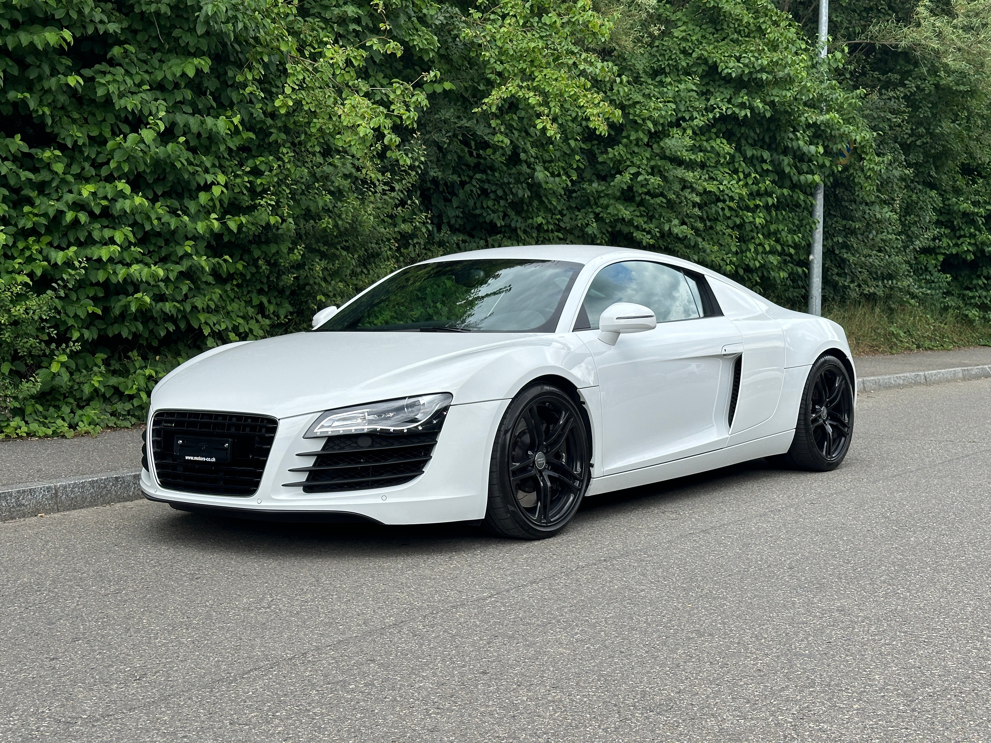 AUDI R8 Coupé 4.2