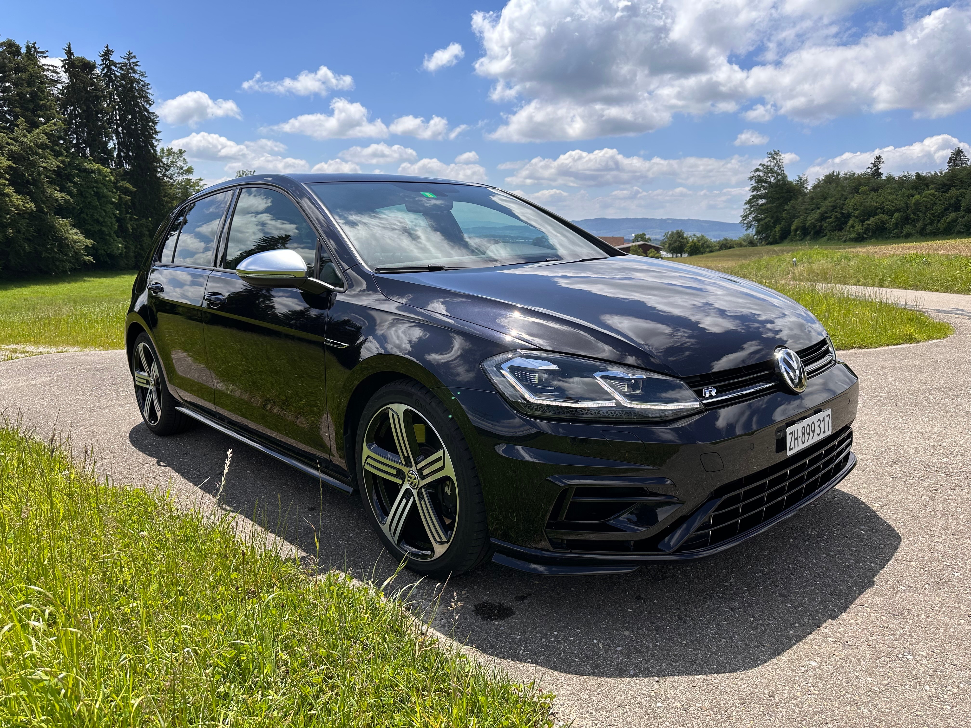 VW Golf 2.0 TSI R 4Motion