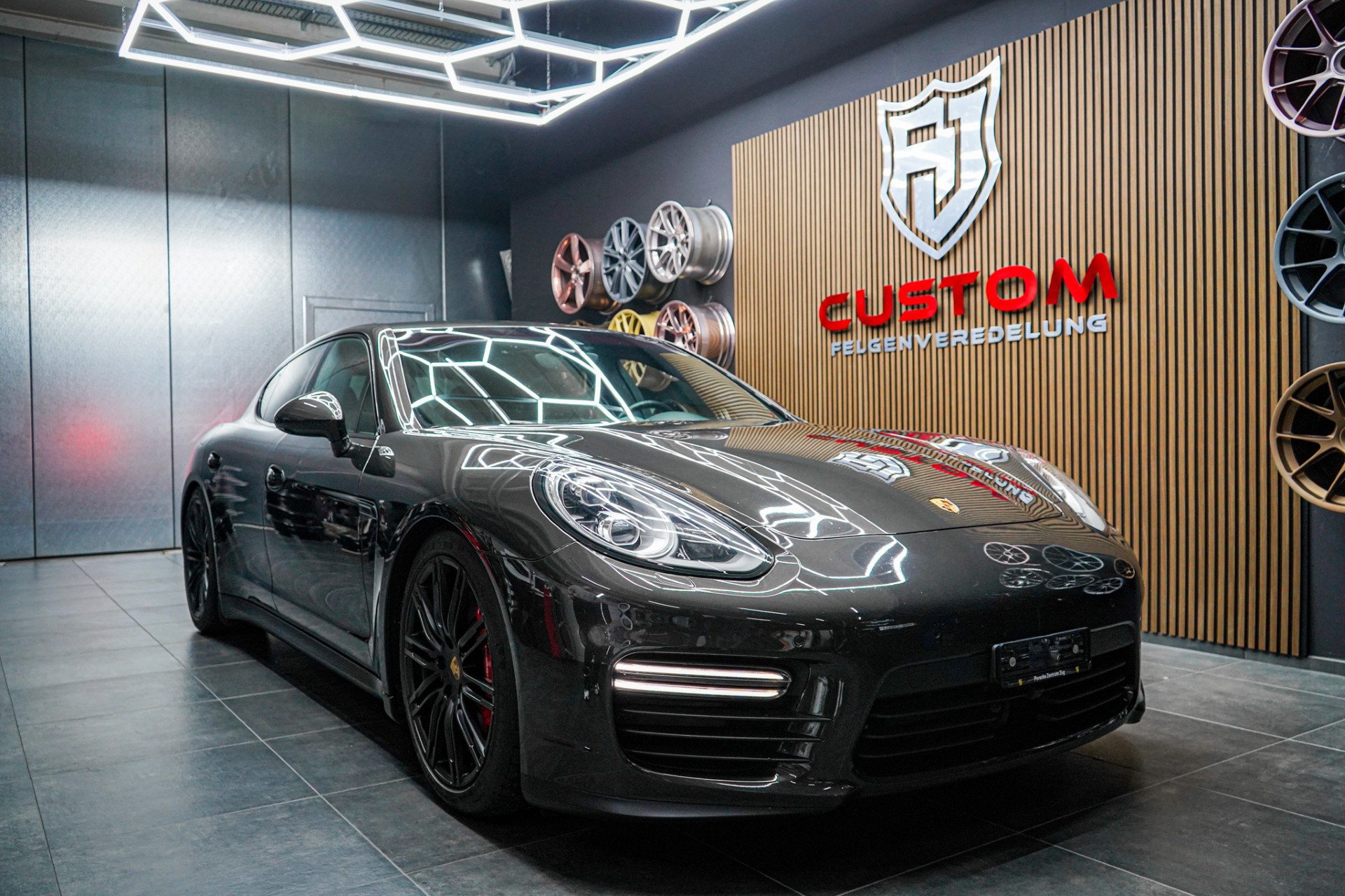 PORSCHE Panamera GTS 4.8 PDK