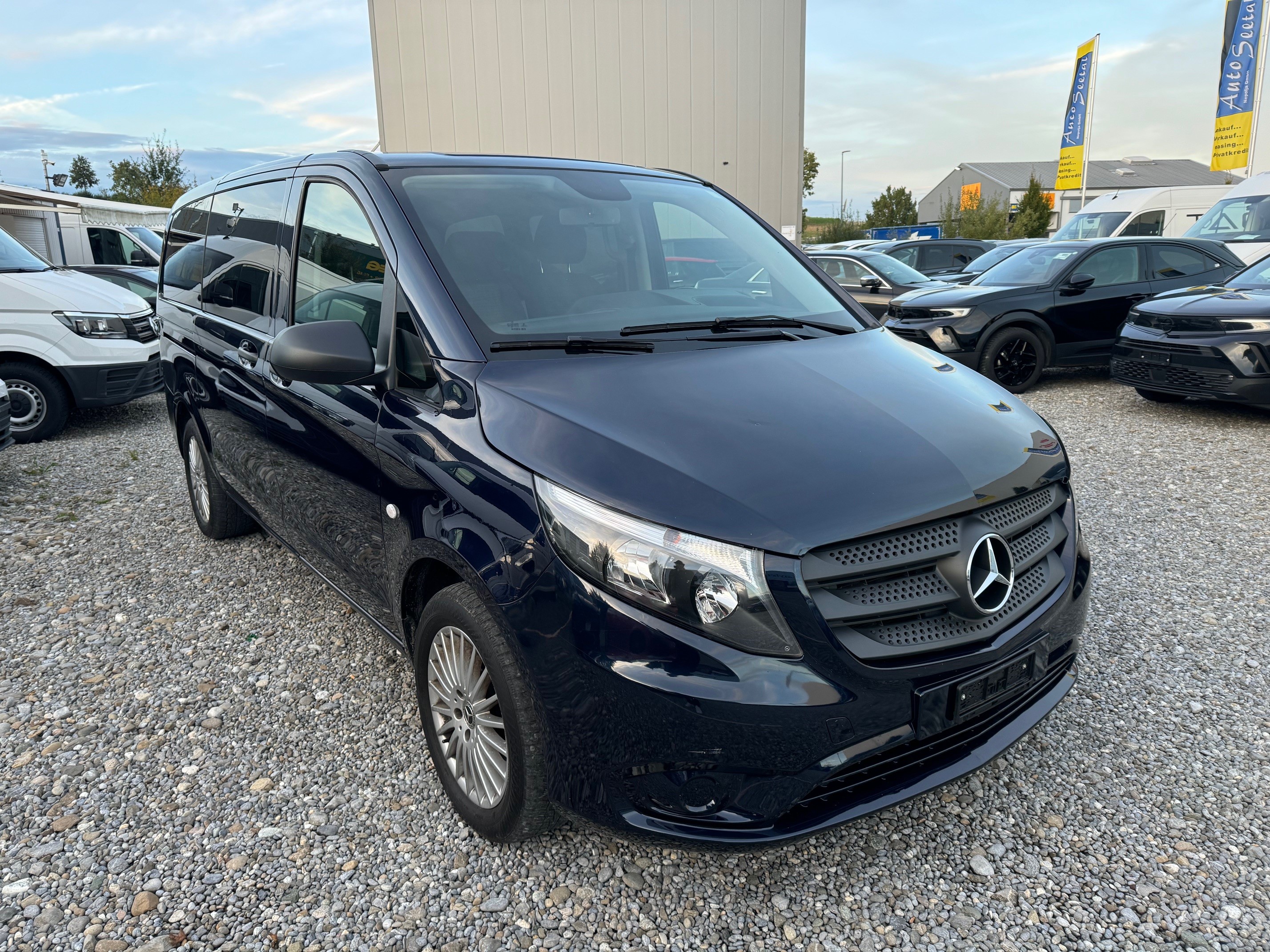 MERCEDES-BENZ Vito 116 CDI Lang Select Tourer 4Matic 9G-Tronic