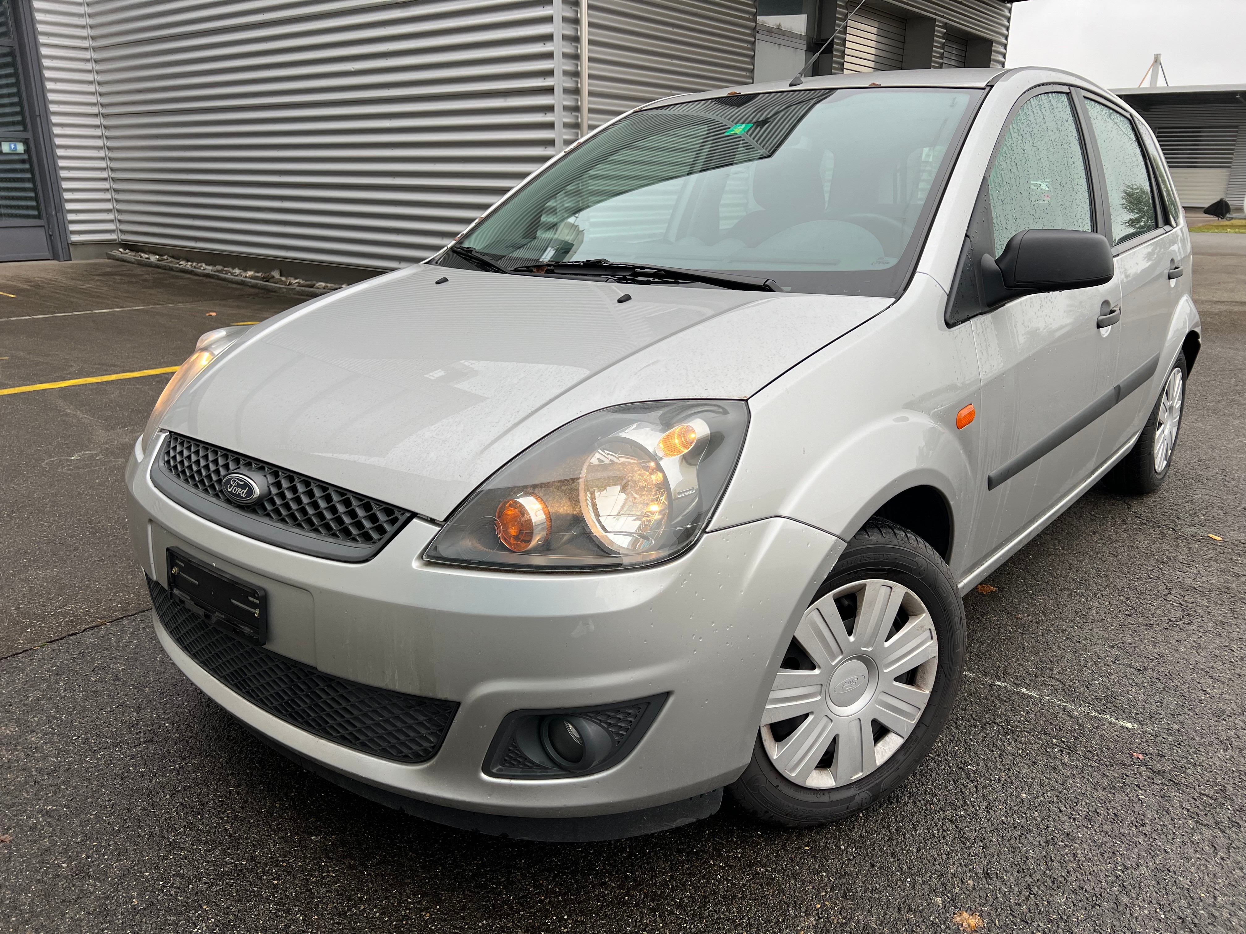 FORD Fiesta 1.4 16V Techno