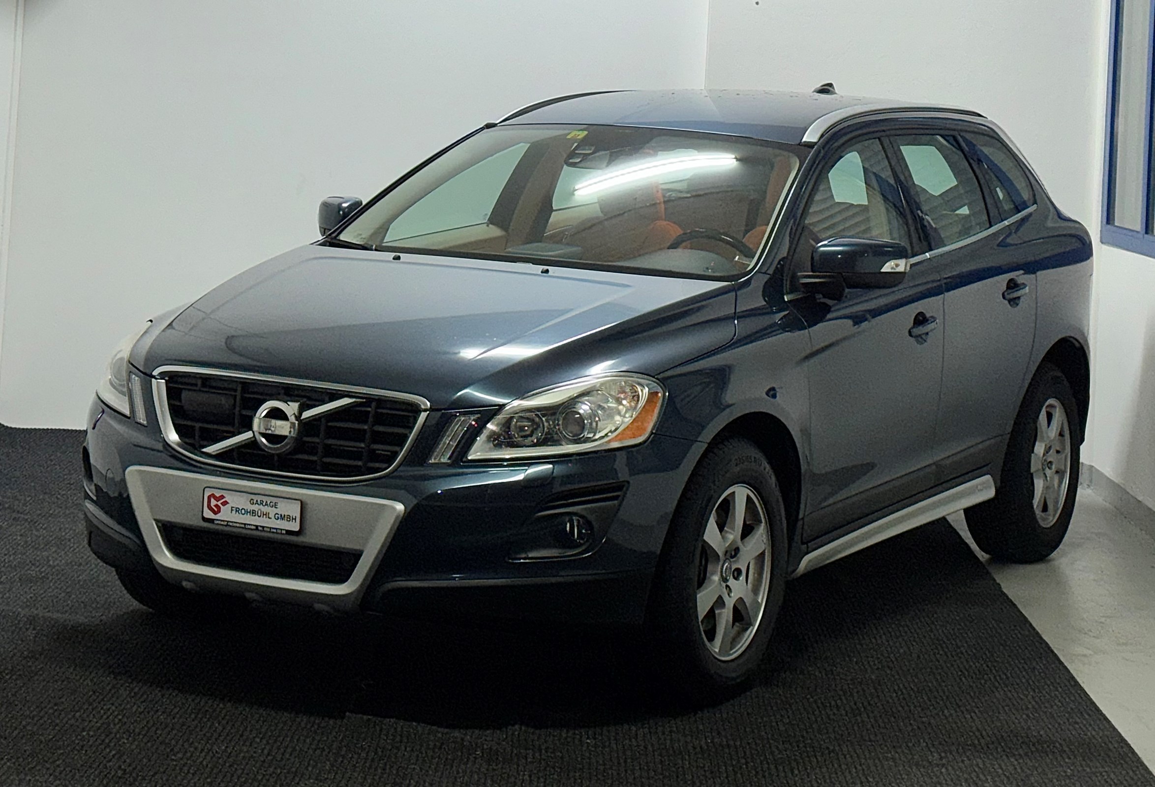 VOLVO XC60 D5 AWD Momentum Geartronic