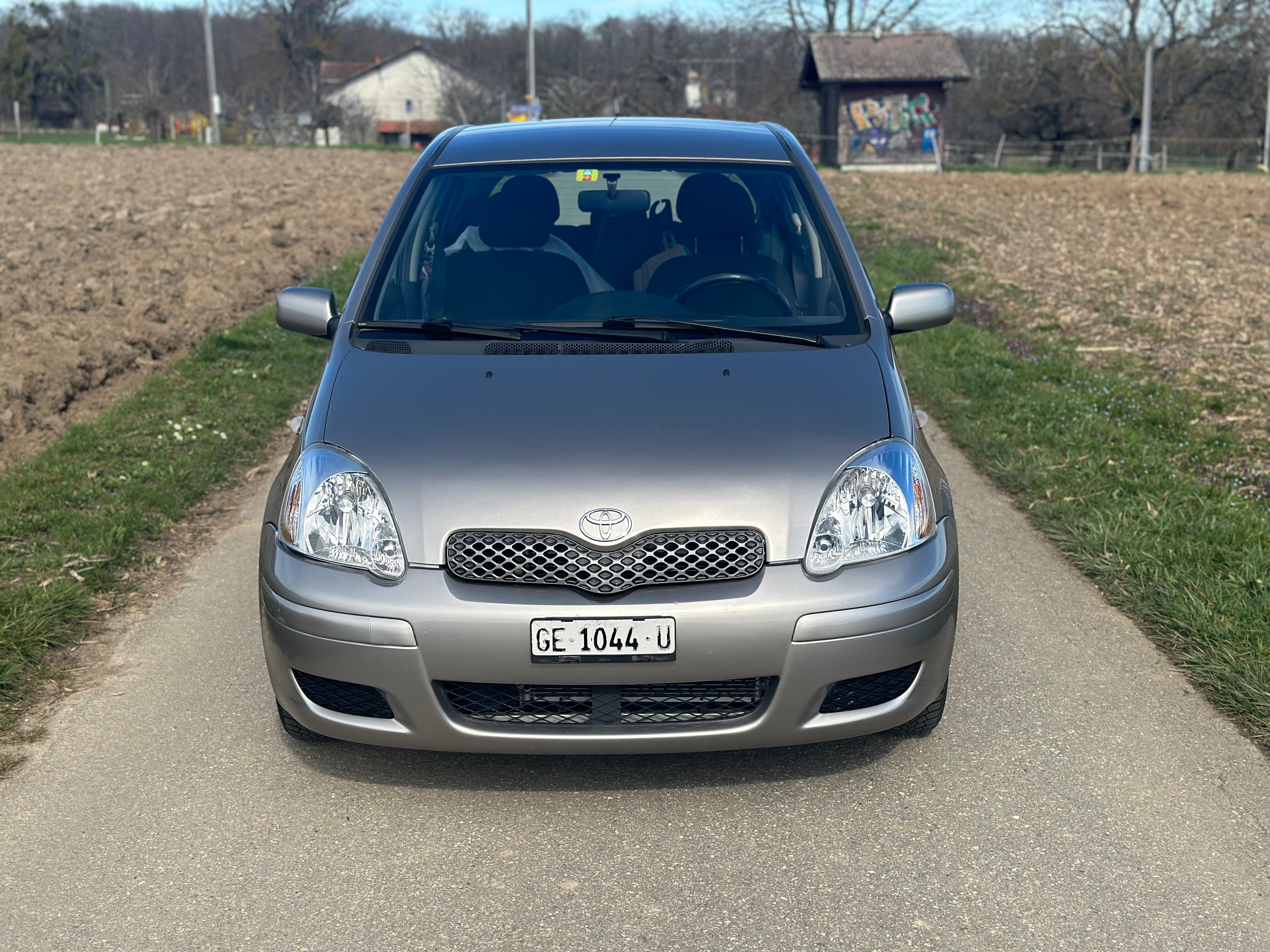 TOYOTA Yaris 1.3 Linea Sol