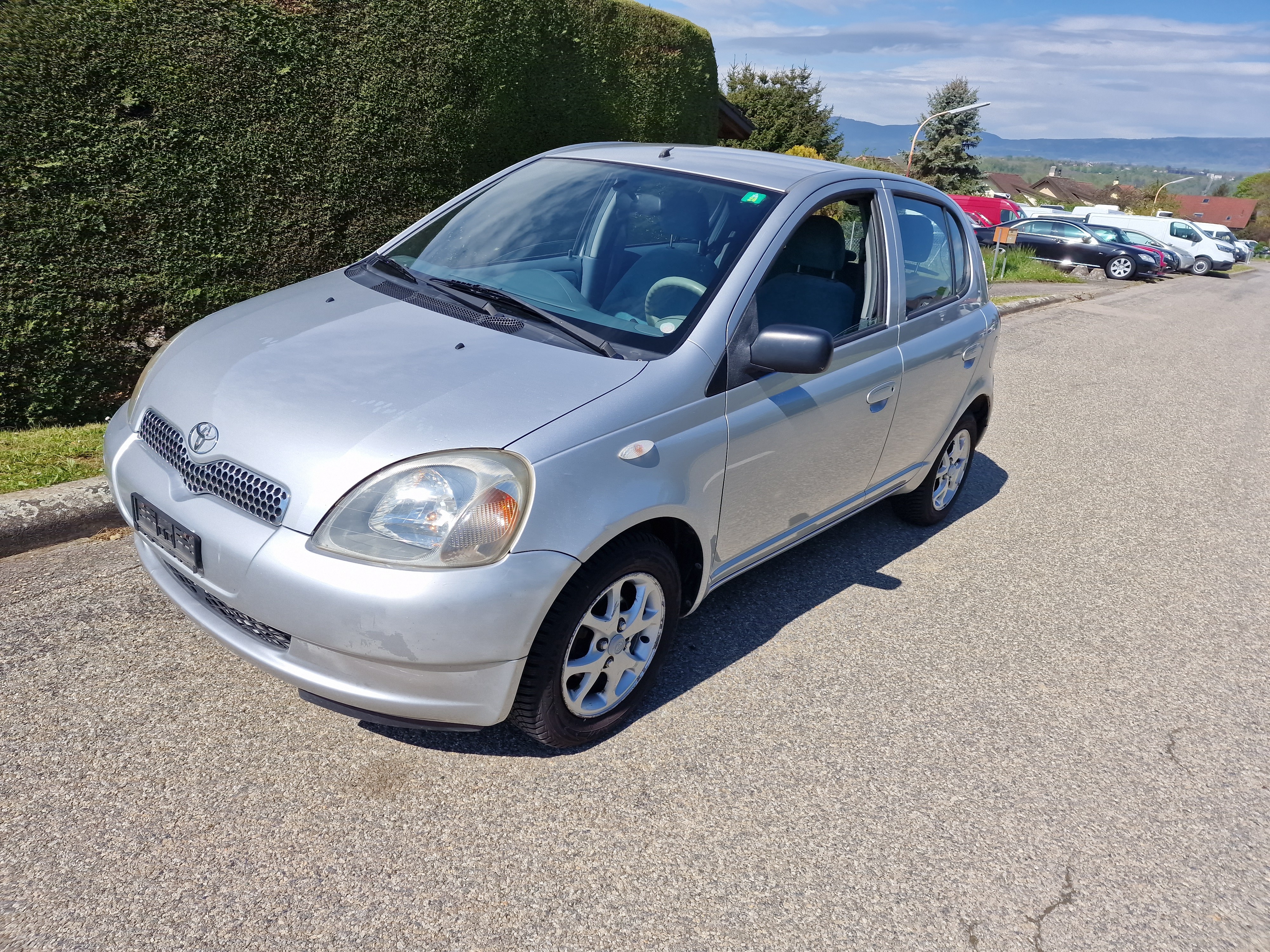 TOYOTA Yaris 1.3 Linea Sol