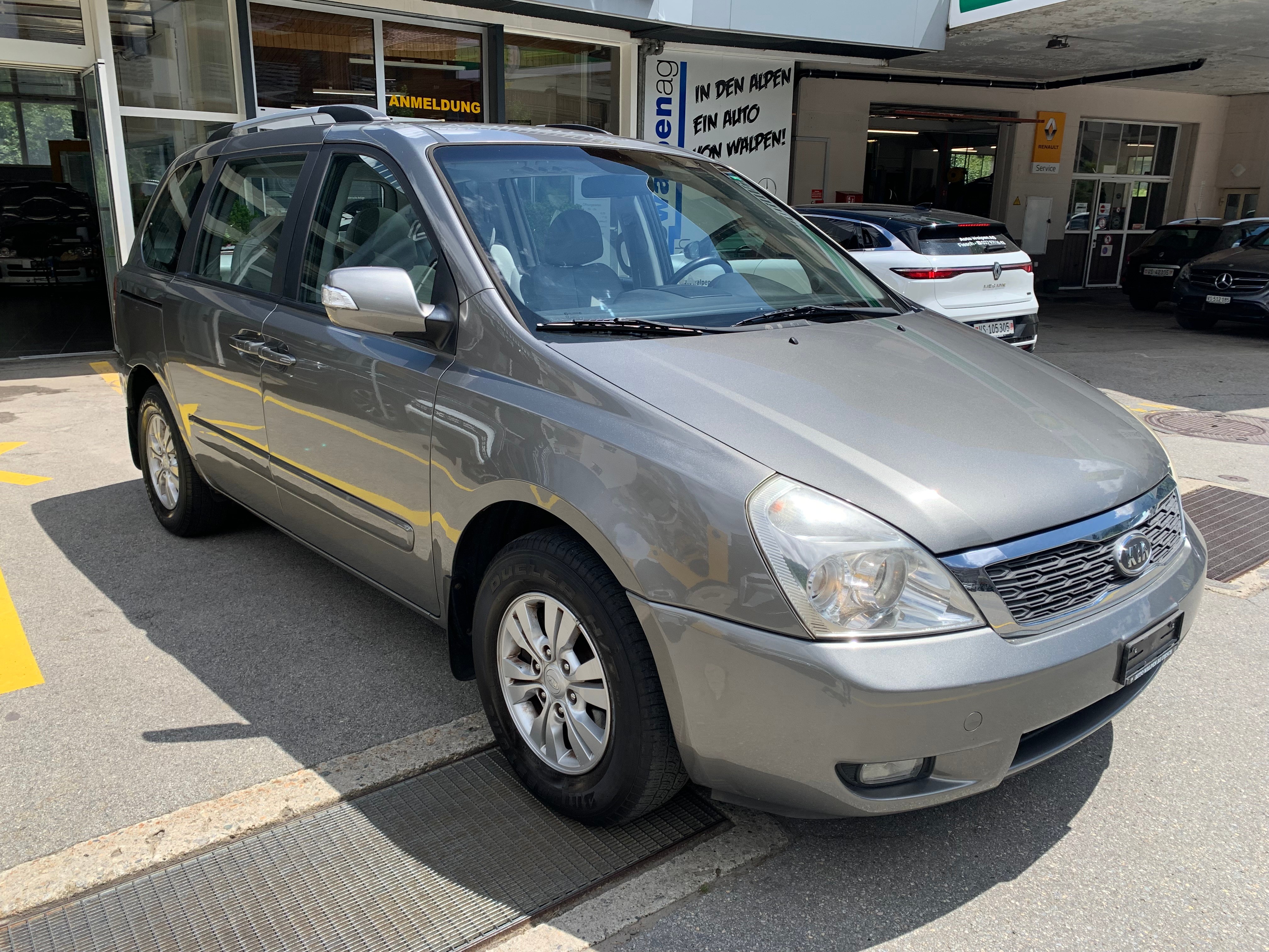 KIA Carnival 2.2 CRDi Classic