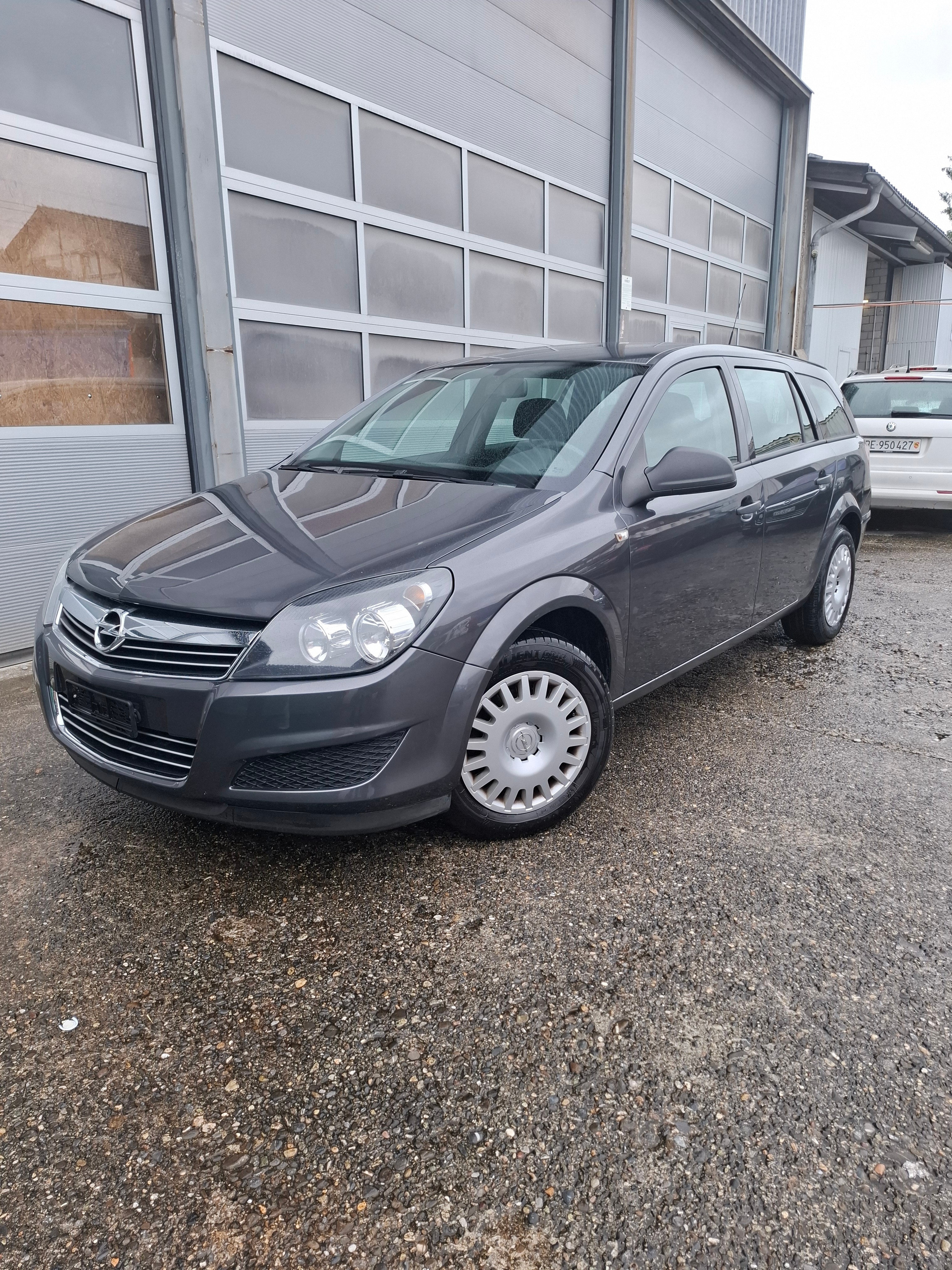 OPEL Astra Caravan 1.8i 16V Anniversary Edition