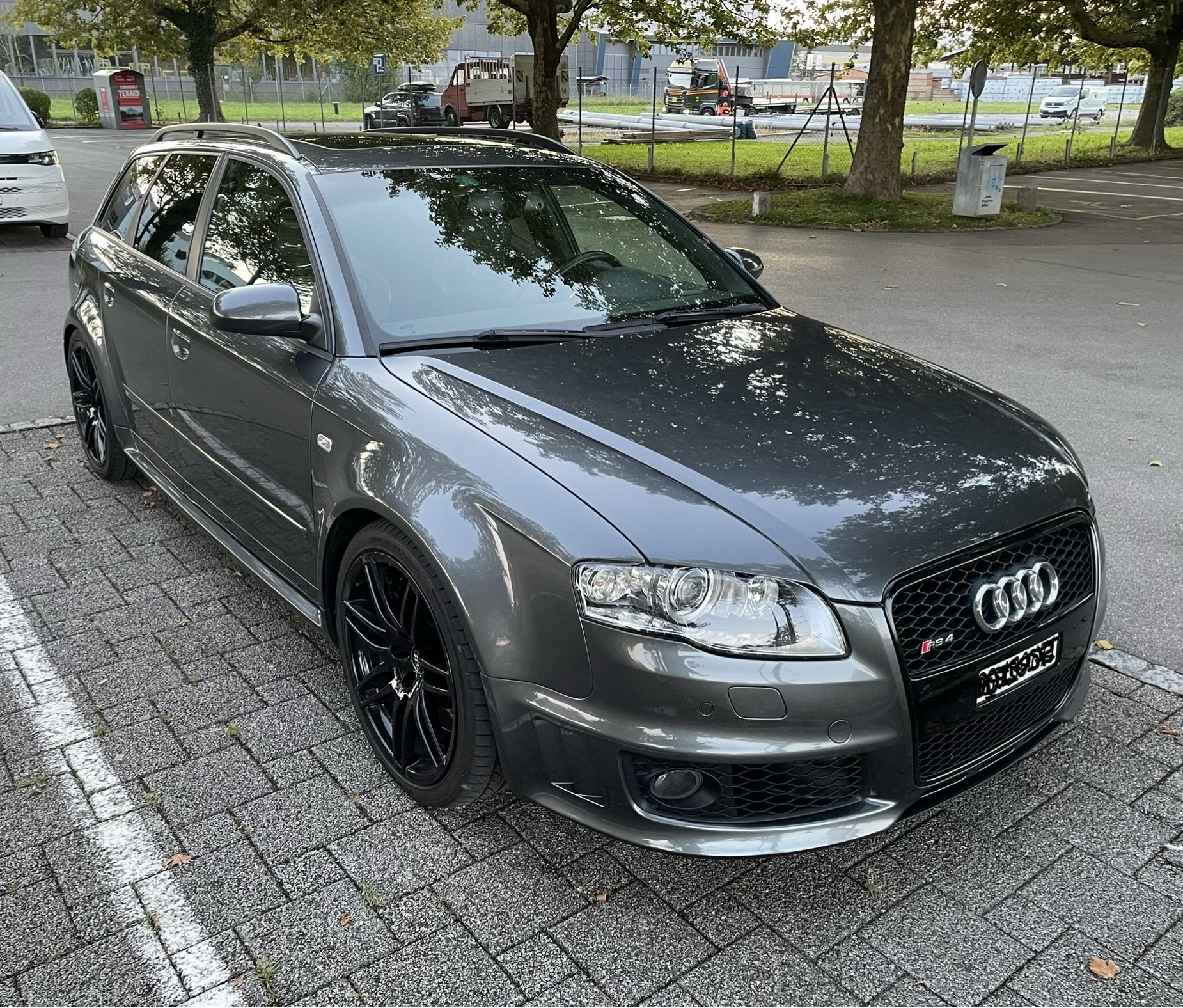 AUDI RS4 Avant 4.2 V8 quattro