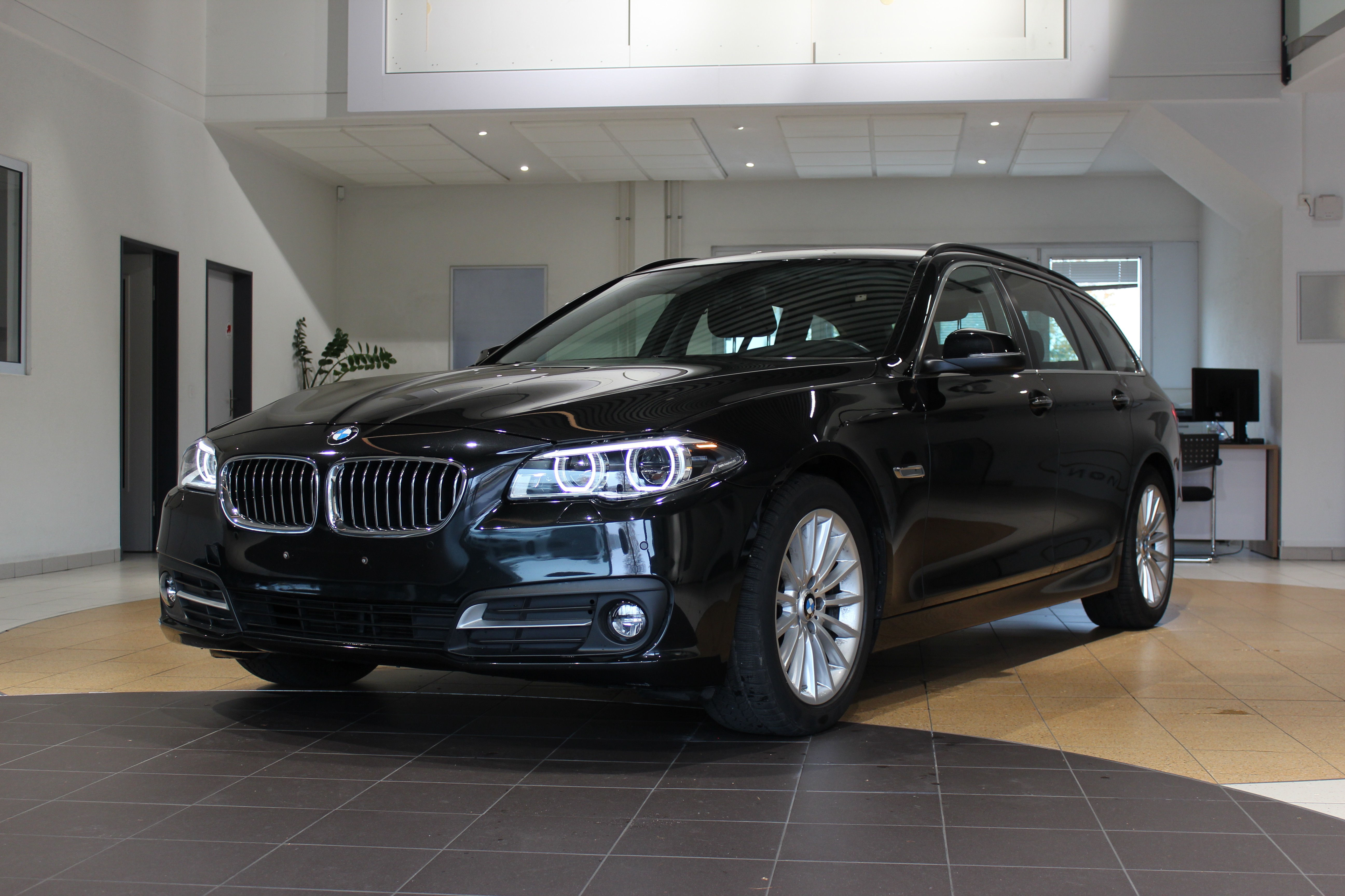 BMW 520d Touring xDrive Steptronic