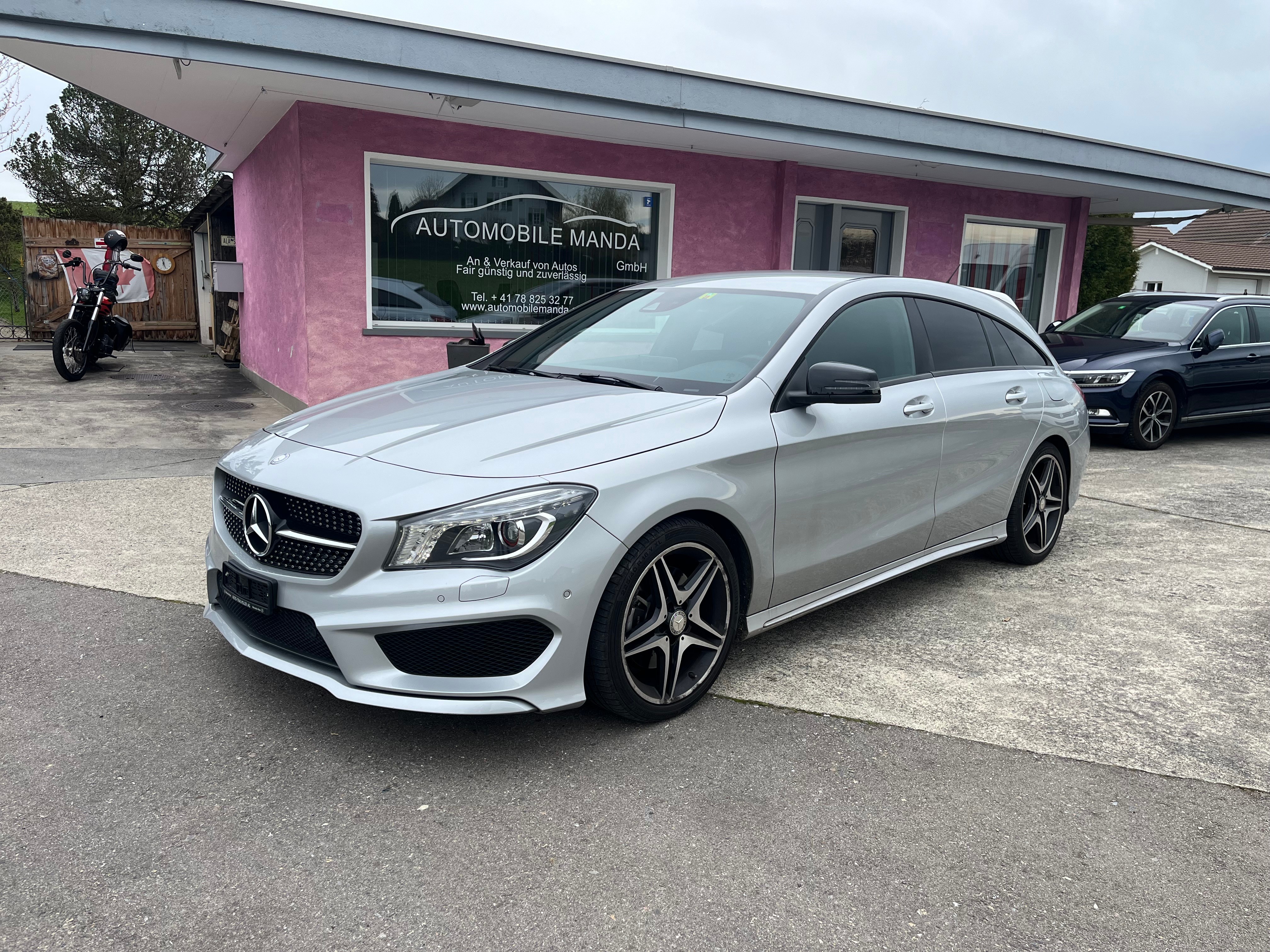 MERCEDES-BENZ CLA Shooting Brake 250 AMG Line 7G-DCT 4Matic