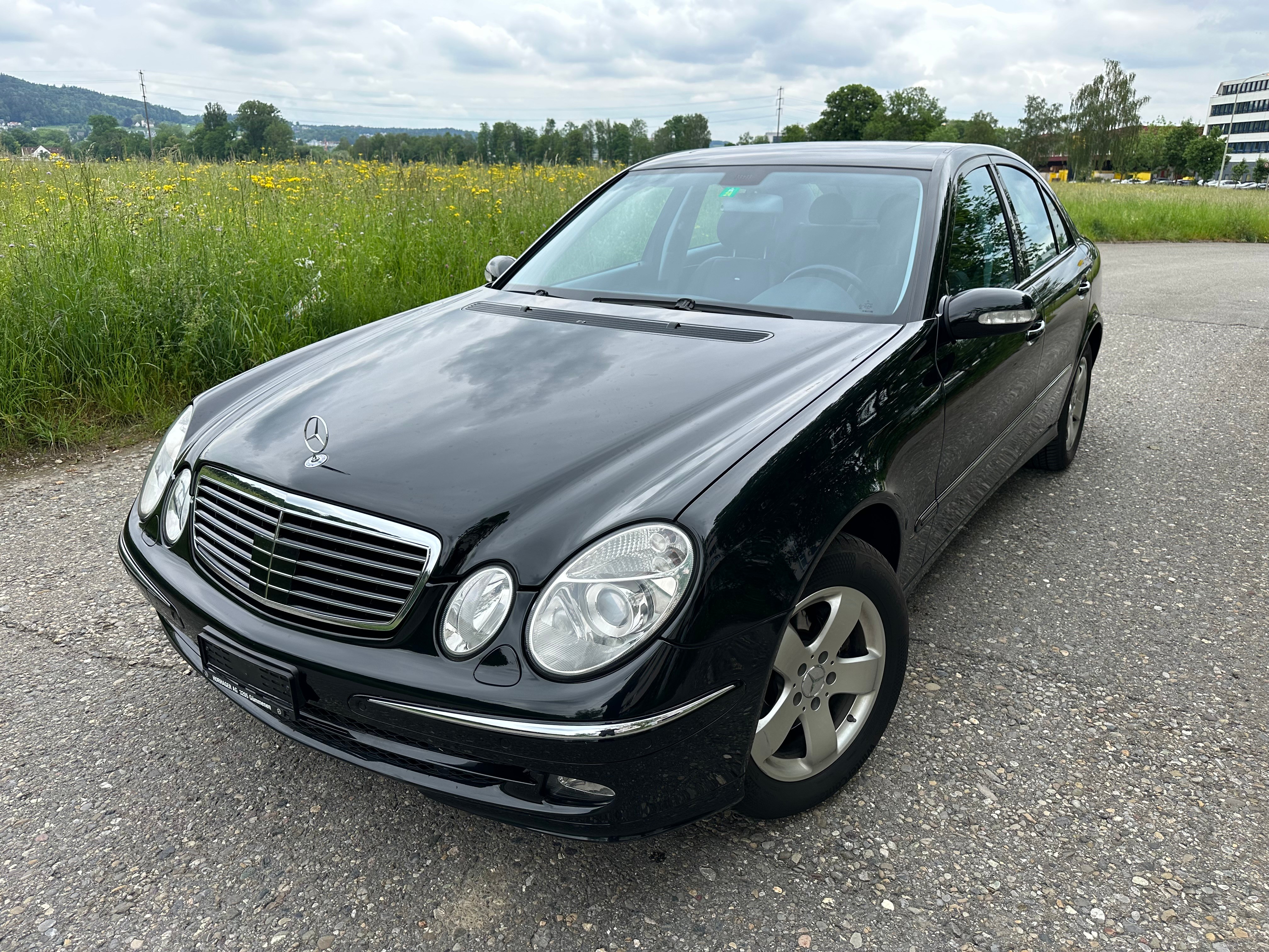 MERCEDES-BENZ E 350 Avantgarde 4Matic Automatic