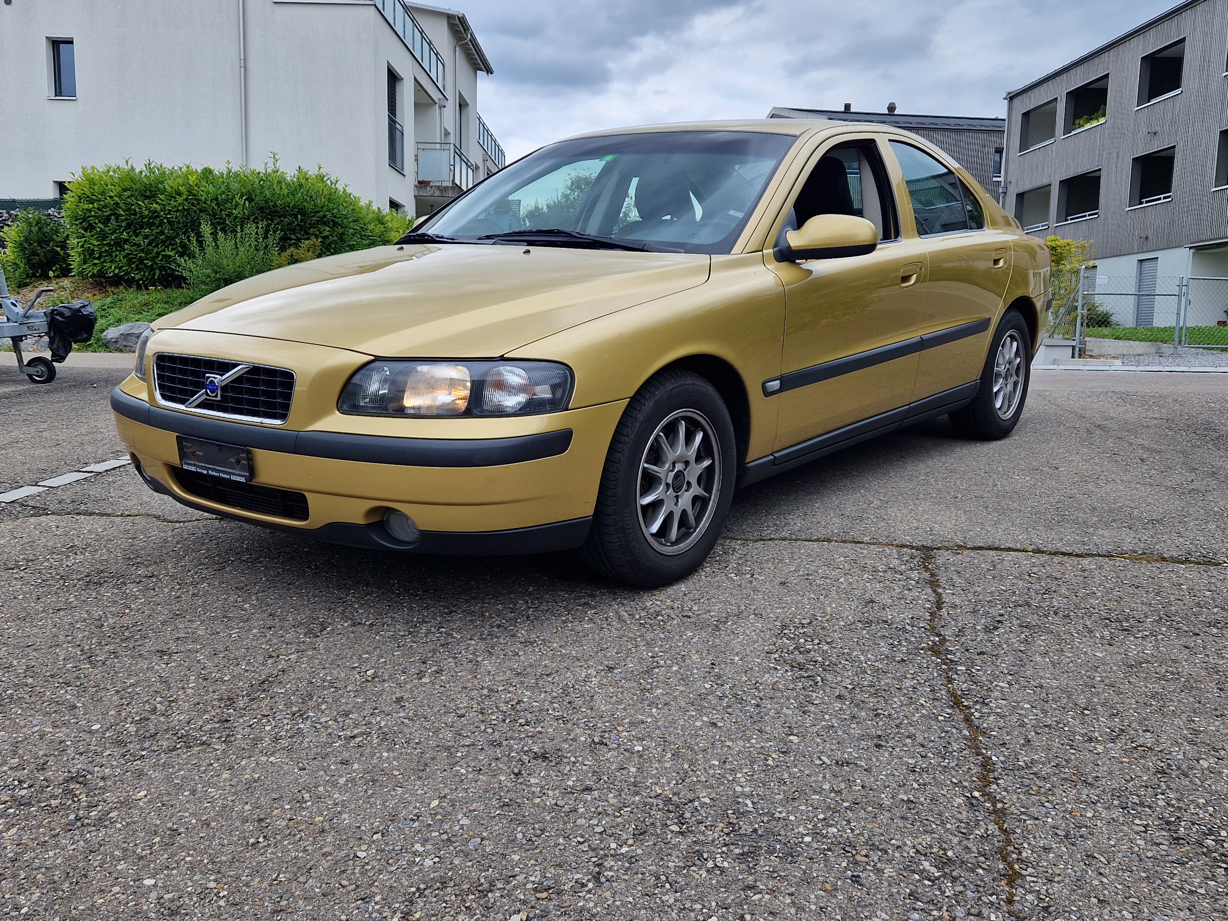 VOLVO S60 2.4