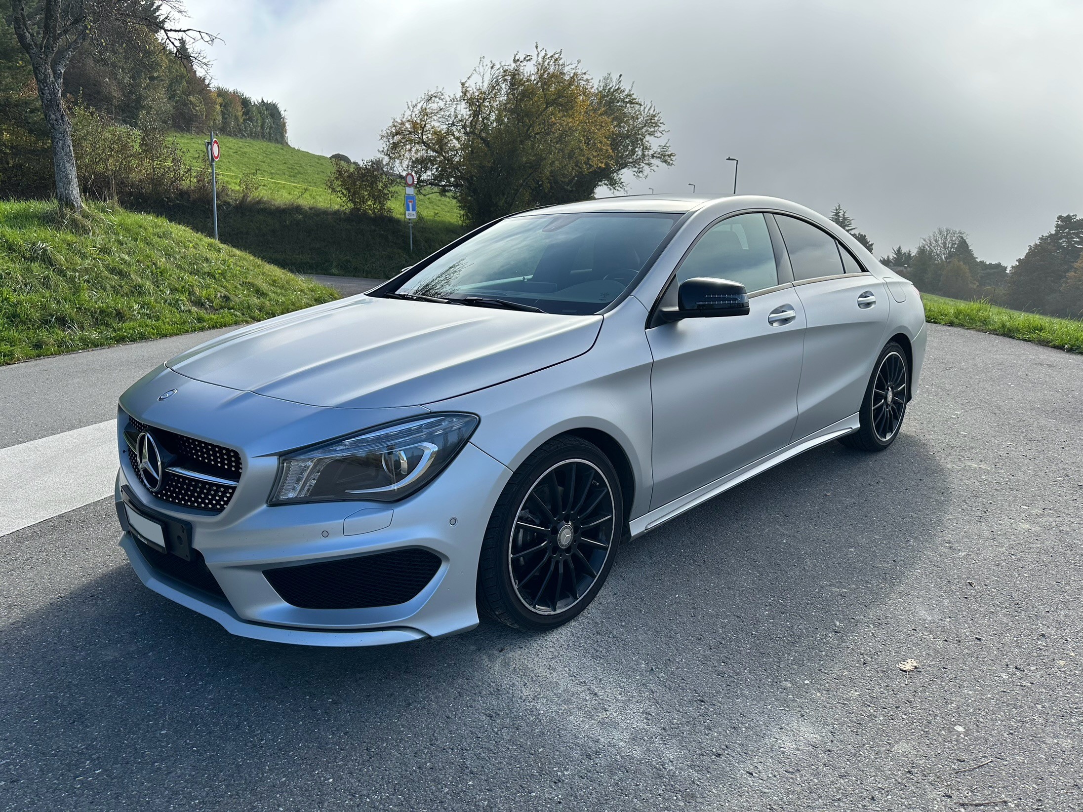 MERCEDES-BENZ CLA 200 AMG Line 7G-DCT