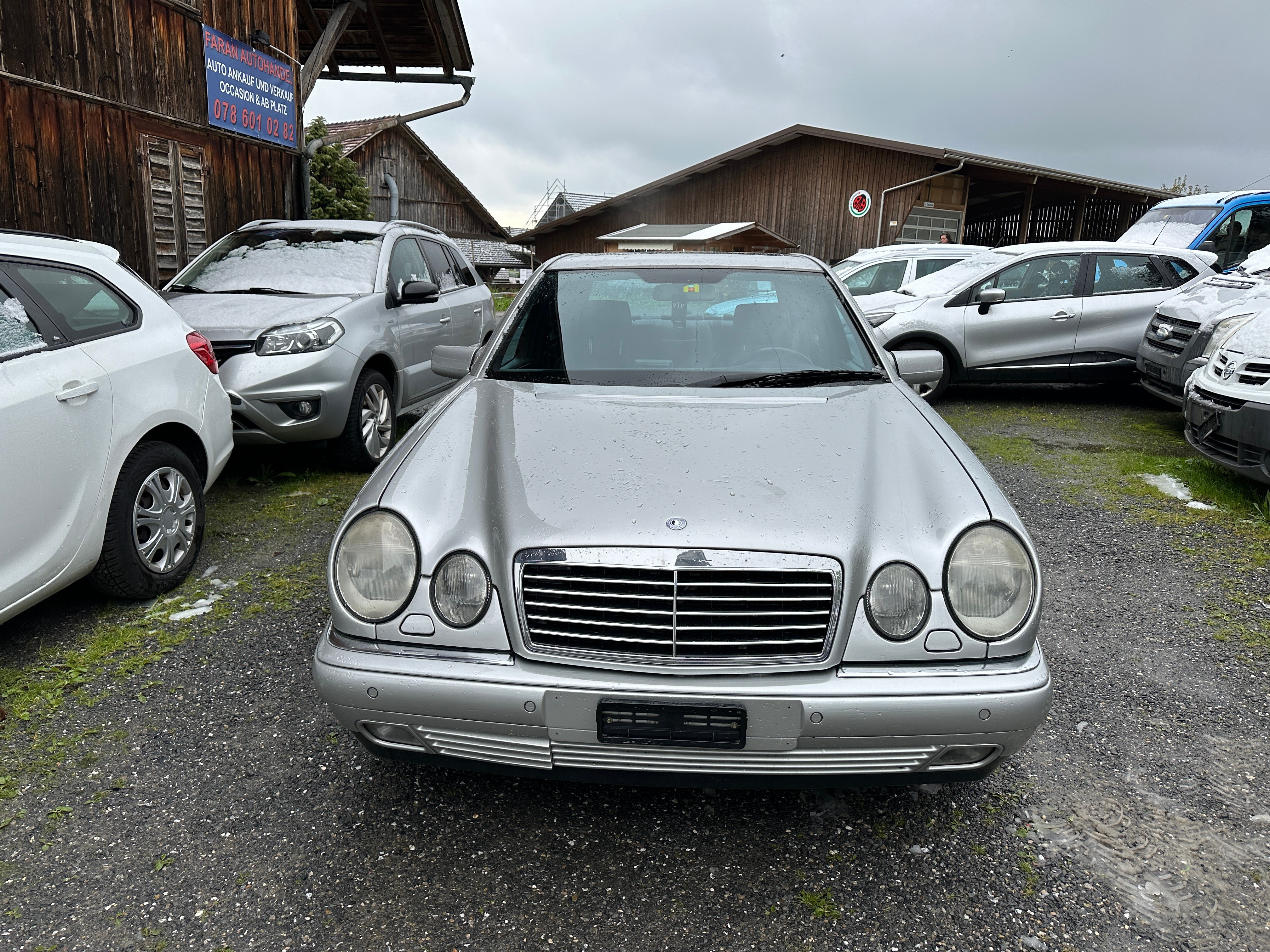 MERCEDES-BENZ E 320 Avantgarde Automatic