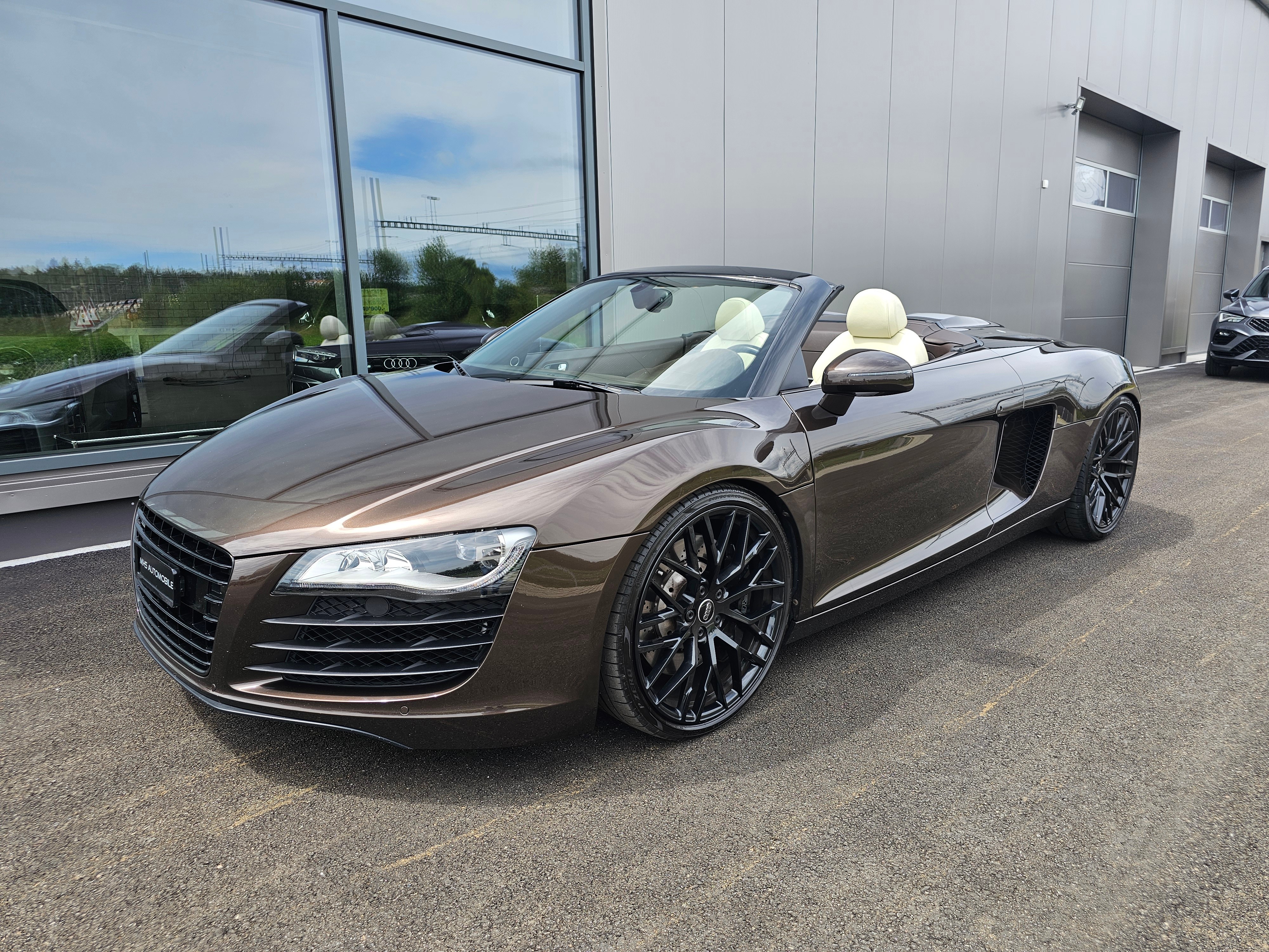 AUDI R8 Spyder 4.2 R-Tronic