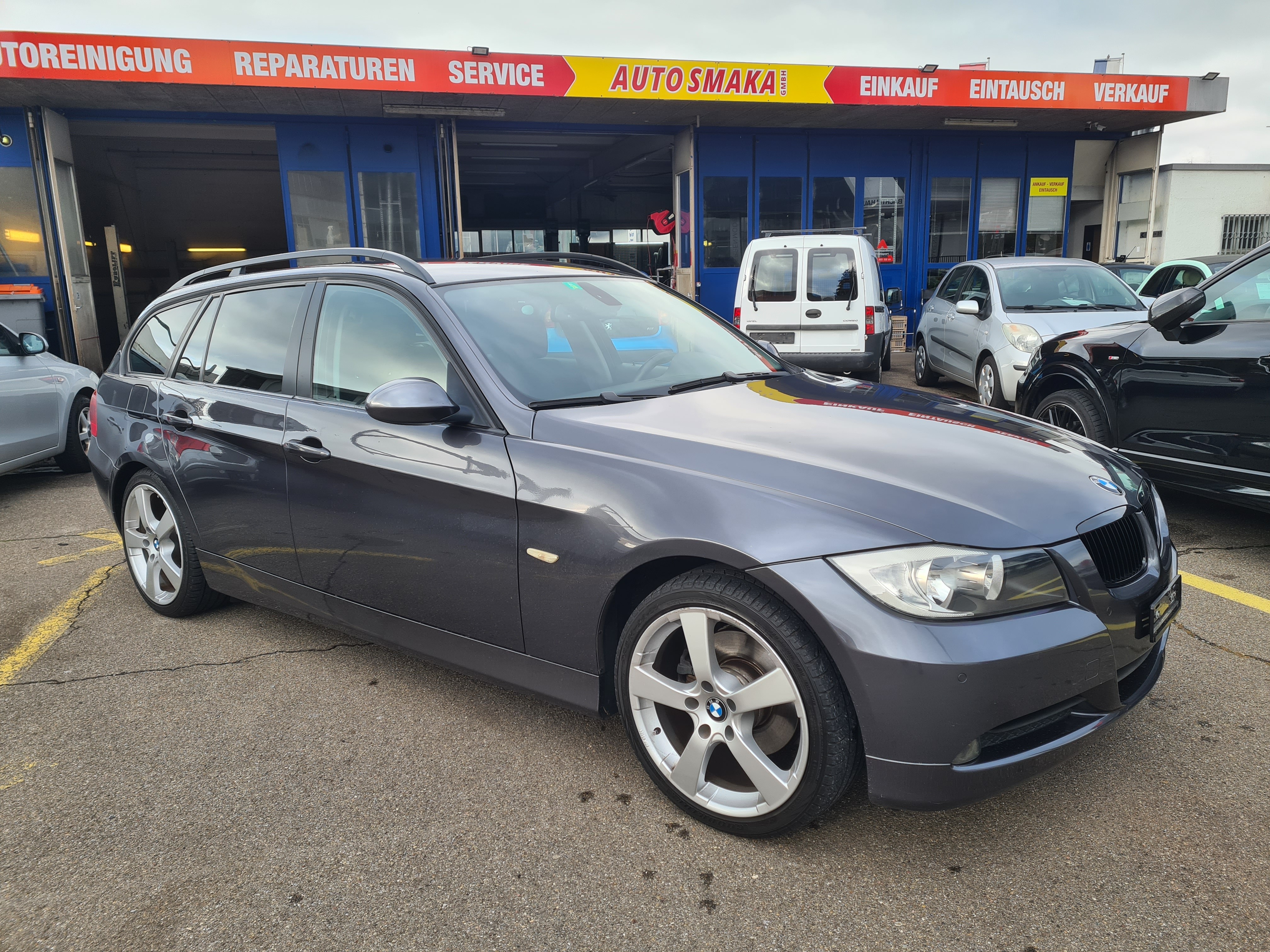 BMW 320i Touring Steptronic