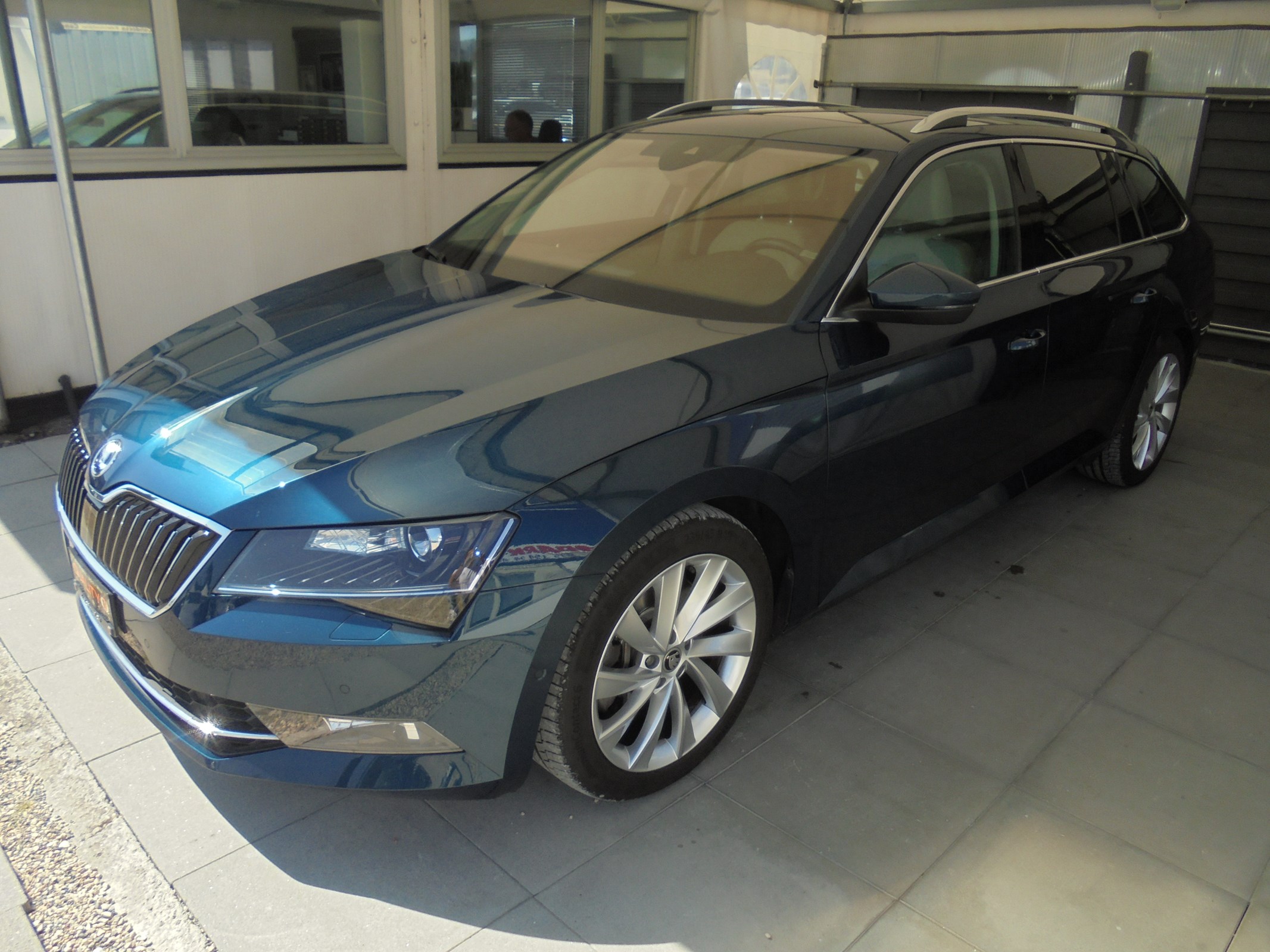 SKODA Superb Combi 2.0 TSI Style DSG 4x4