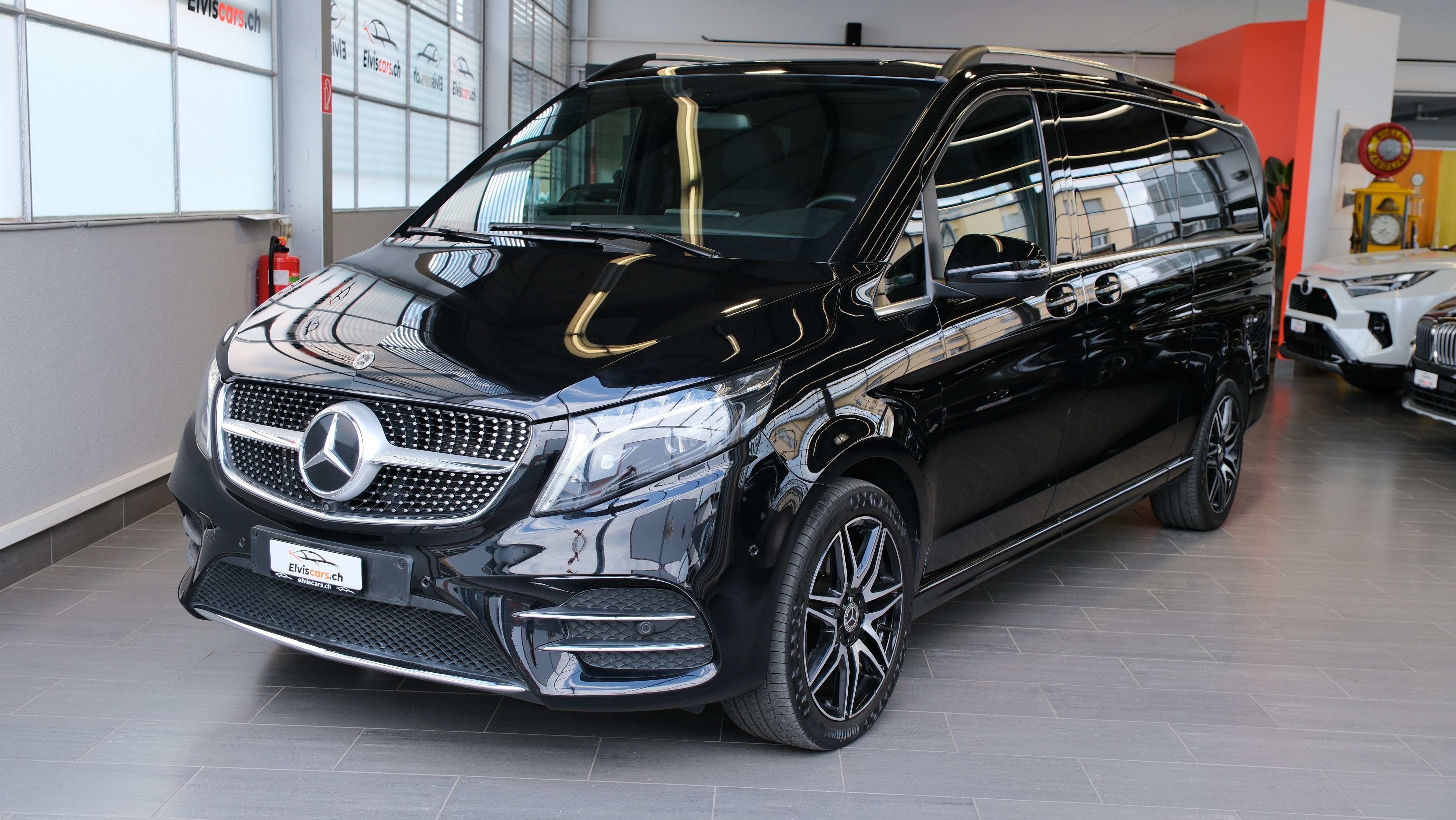 MERCEDES-BENZ V 300 d extralang AMG Line 4Matic 9G-Tronic