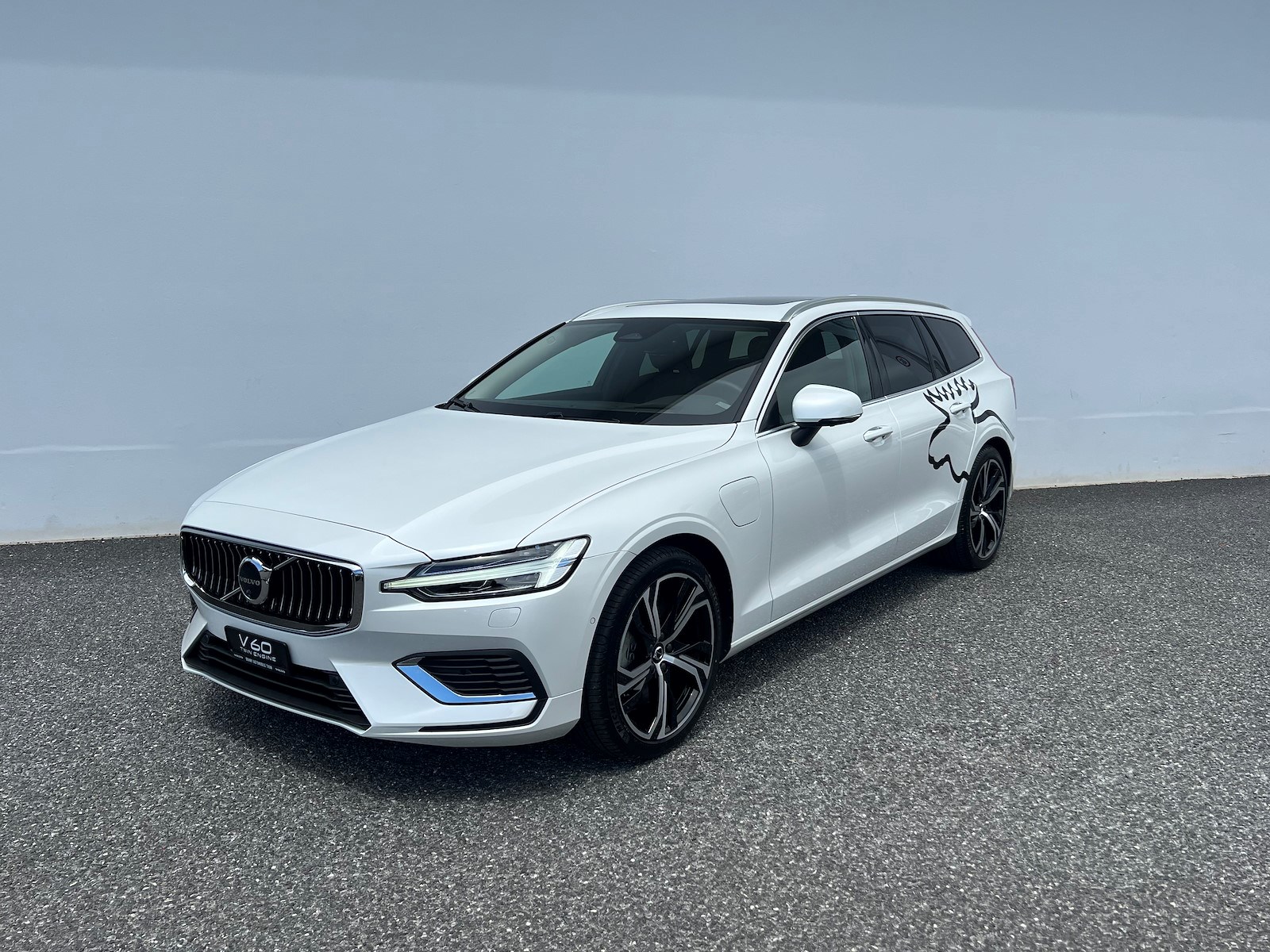 VOLVO V60 2.0 T8 TE Ultimate Bright eAWD