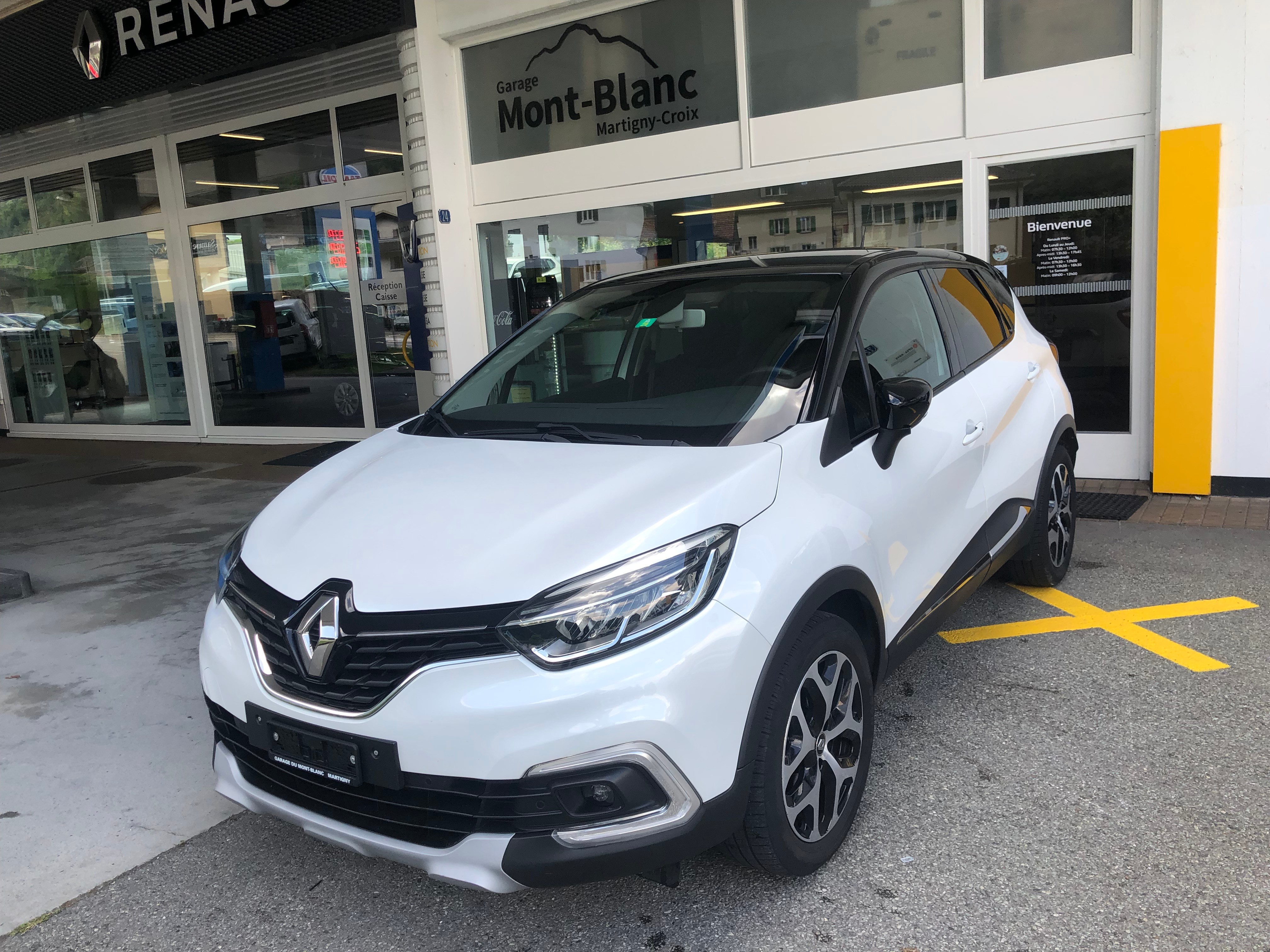 RENAULT Captur 1.3 T 16V Red Edition EDC