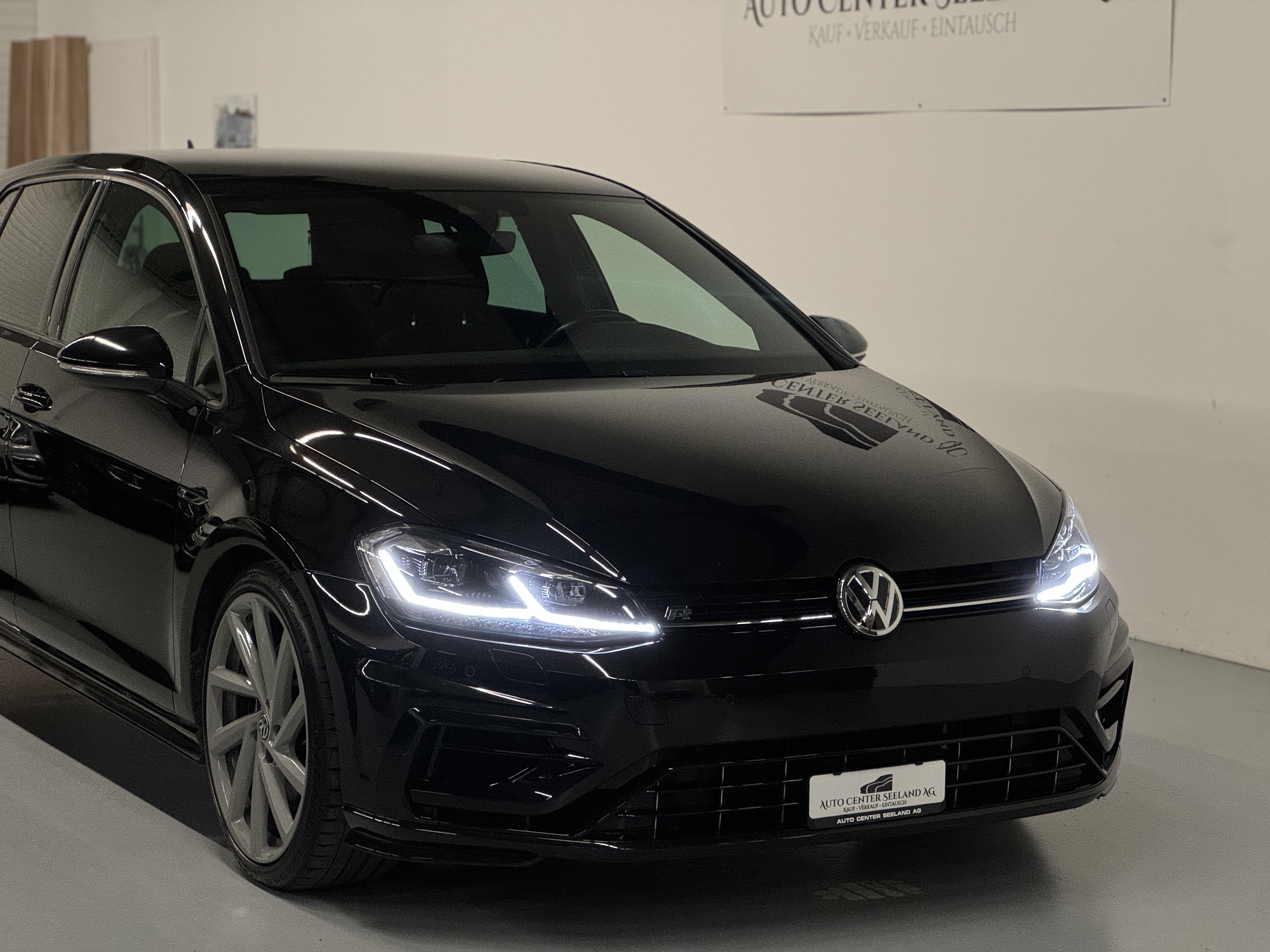 VW Golf 2.0 TSI R 4Motion DSG