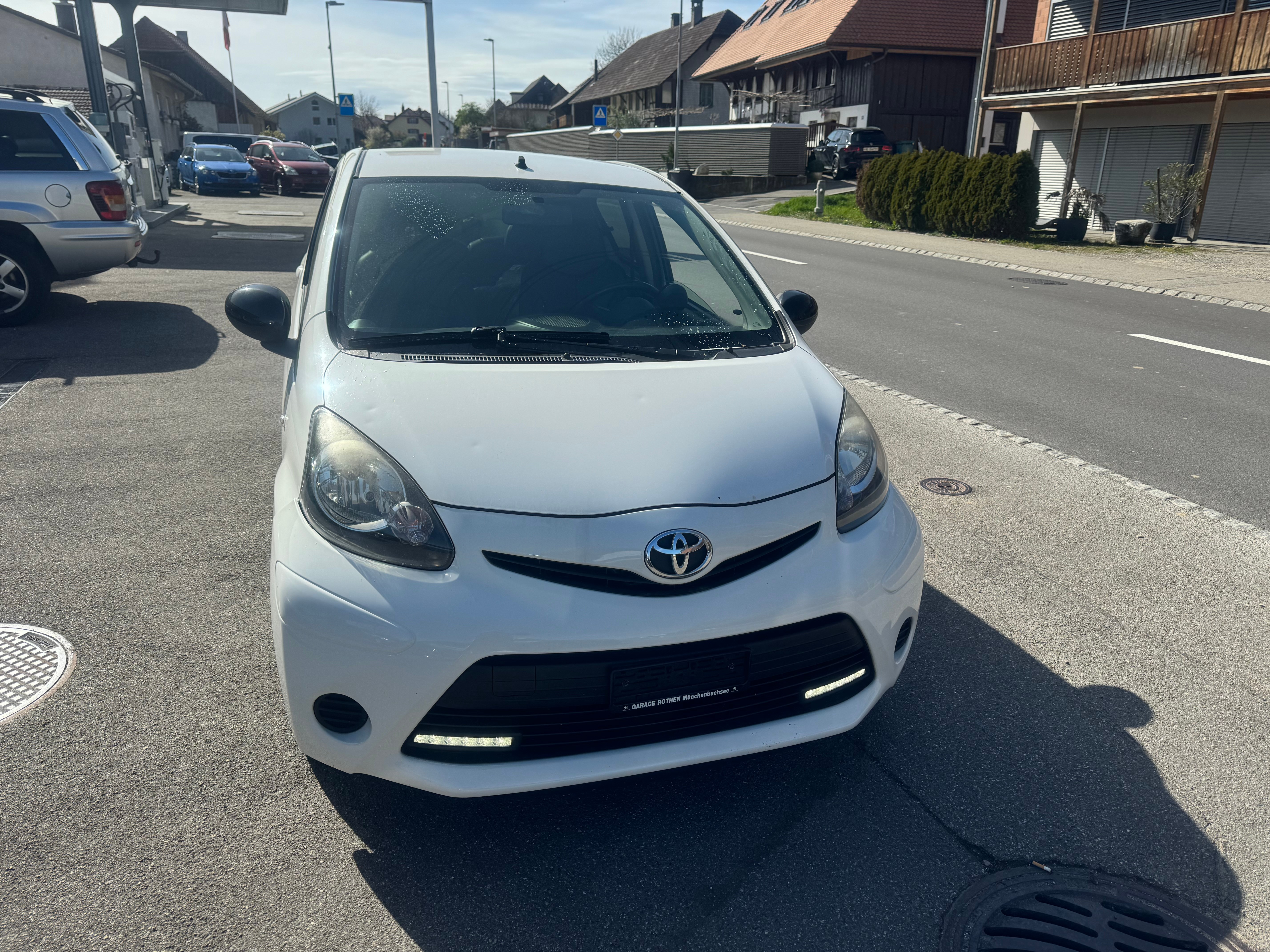 TOYOTA Aygo 1.0 VVT-i Luna