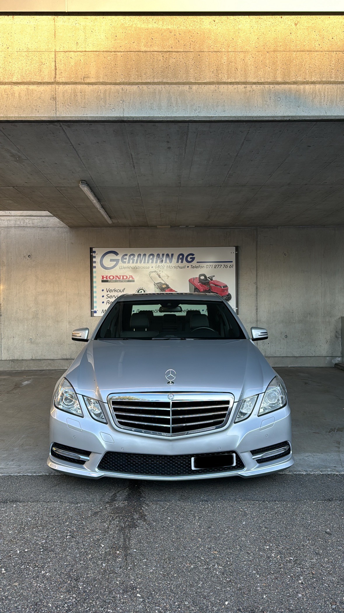 MERCEDES-BENZ E 220 CDI Avantgarde 7G-Tronic